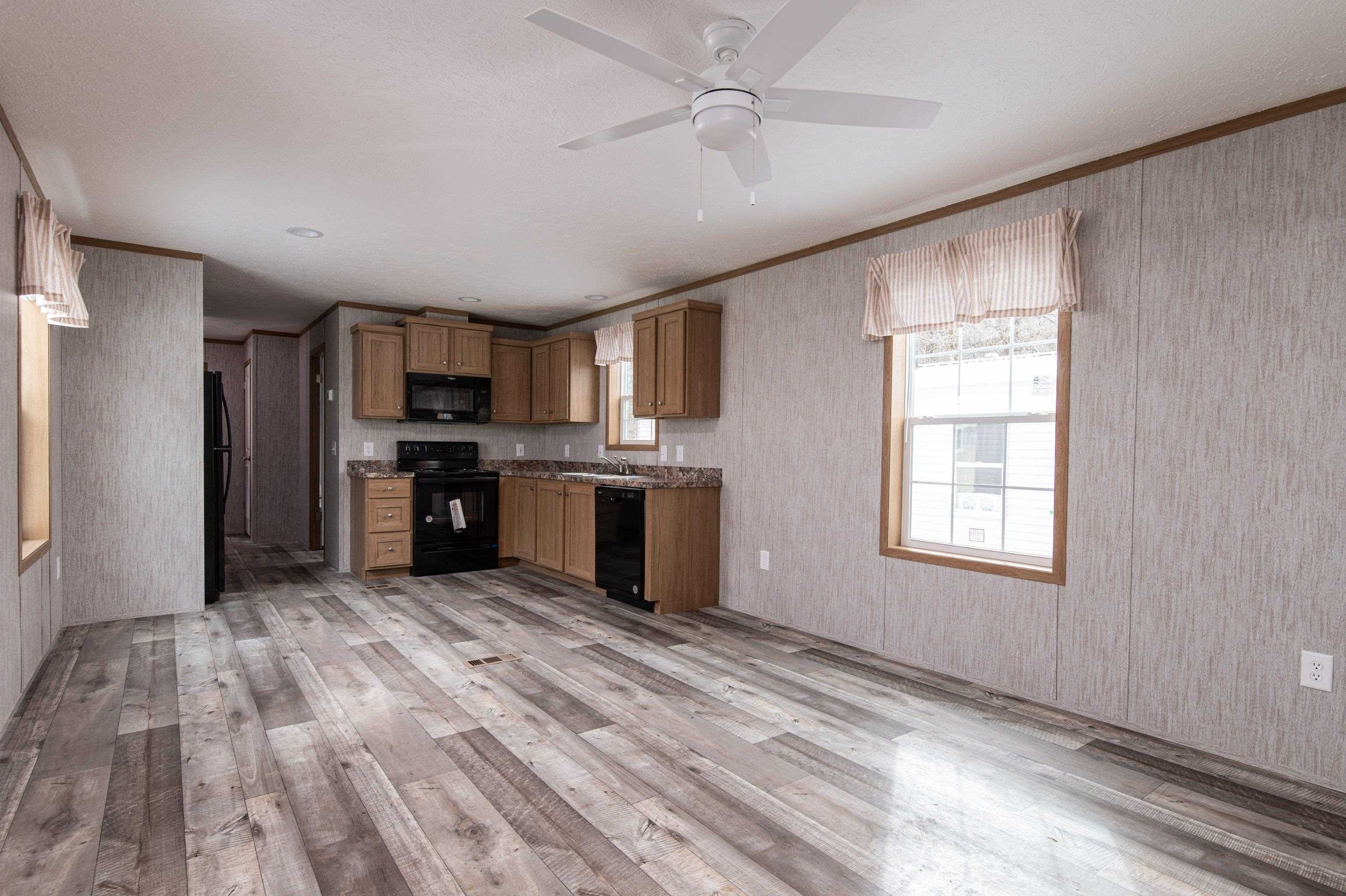 Homes for sale in St. Johnsbury, VT | 141 Oak St, St. Johnsbury, VT 05819 | MLS# 5032263