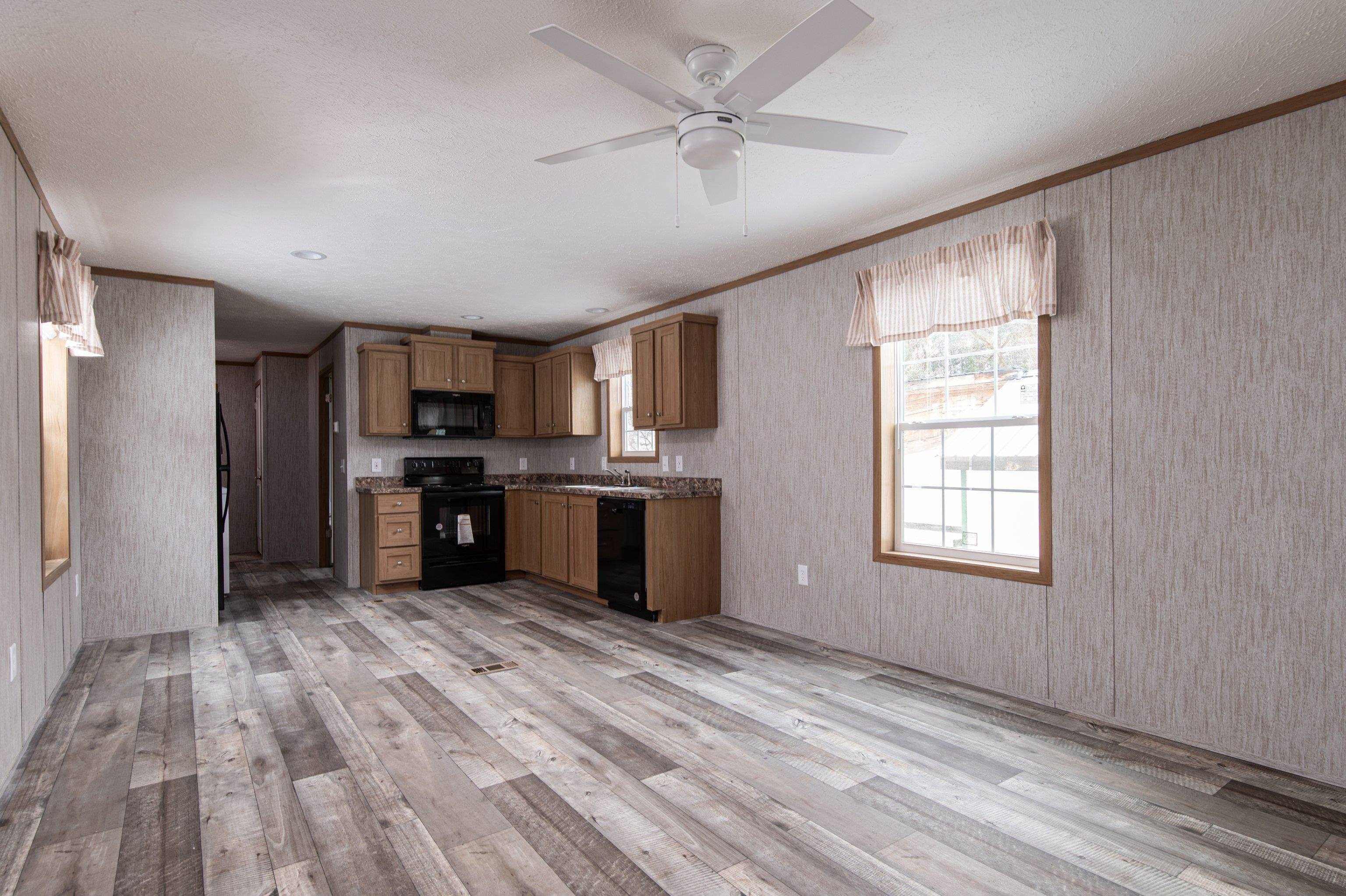 Homes for sale in St. Johnsbury, VT | 137 Oak St, St. Johnsbury, VT 05819 | MLS# 5032265