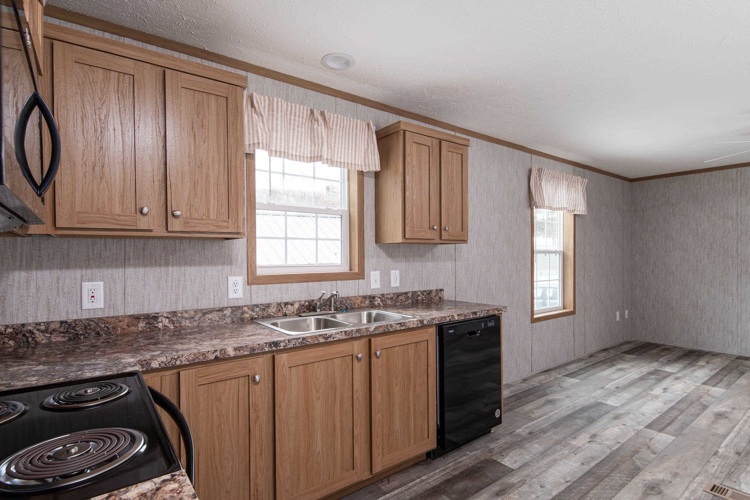 Homes for sale in St. Johnsbury, VT | 137 Oak St, St. Johnsbury, VT 05819 | MLS# 5032265