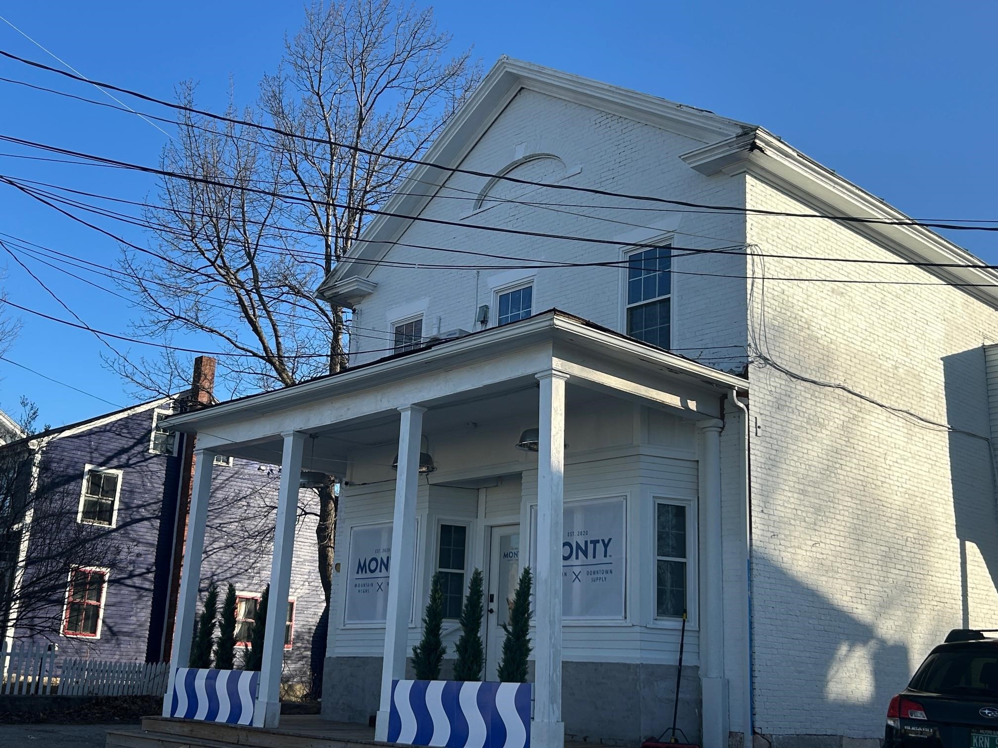 Homes for sale in Pittsford, VT | 3892 Route 7, Pittsford, VT 05763 | MLS# 5032296