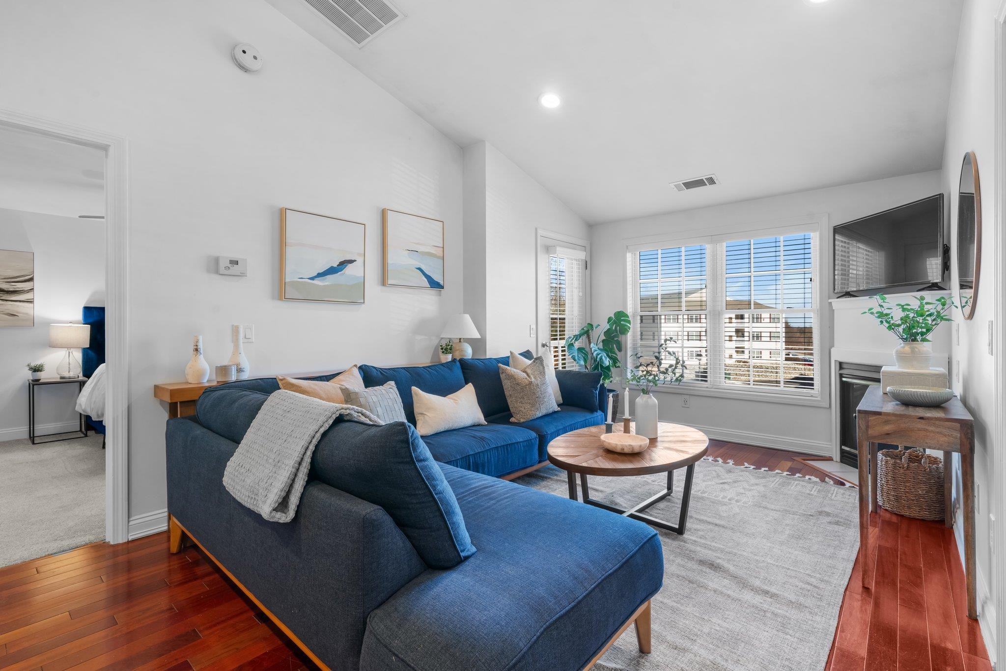 MLS 5032334: 4 Crestview Circle-Unit 113, Londonderry NH