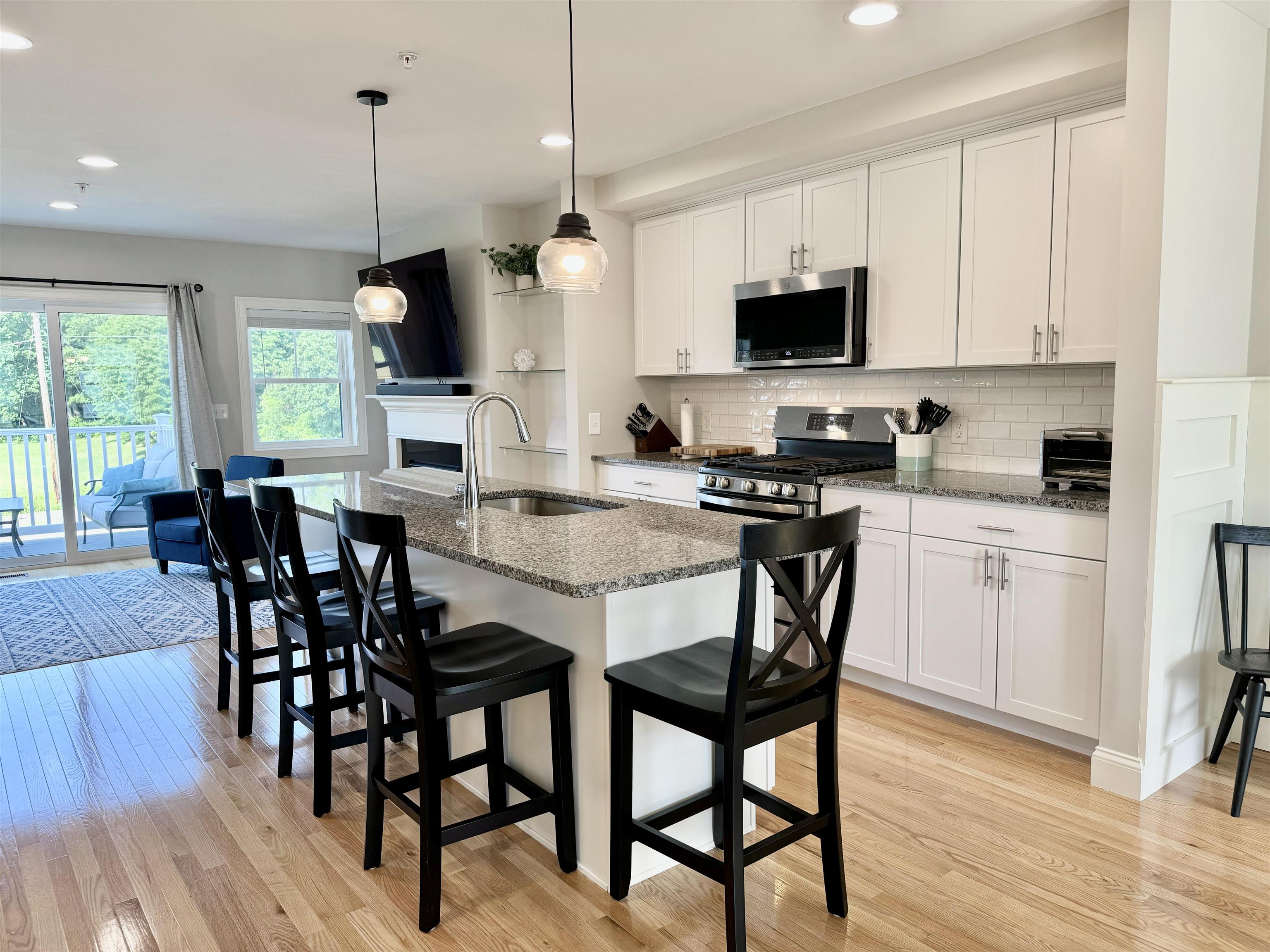 Homes for sale in Dover, NH | 29 Lenox Dr #B, Dover, NH 03820 | MLS# 5032337