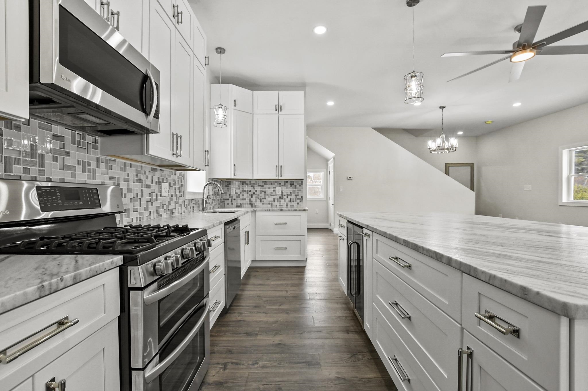 MLS 5032406: 216 Main Street, Plaistow NH