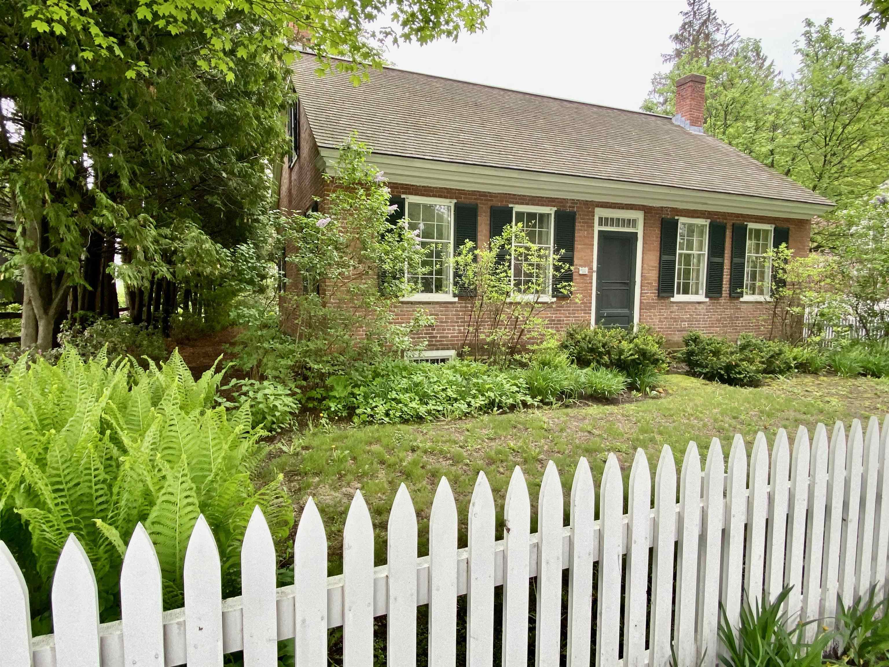 Homes for sale in Woodstock, VT | 20 The Green, Woodstock, VT 05091 | MLS# 5033342