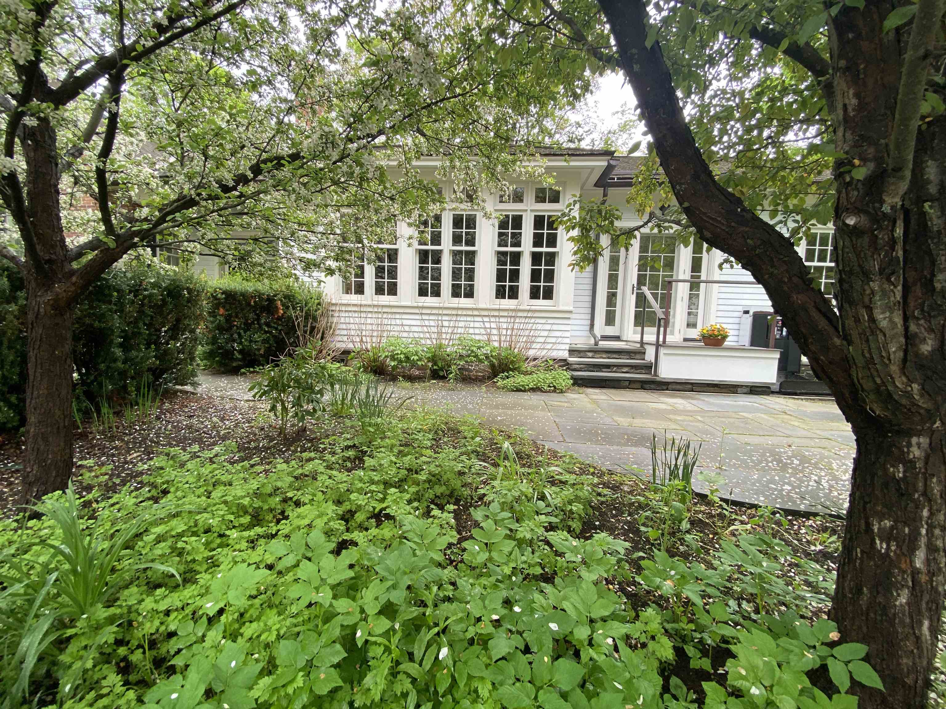 Homes for sale in Woodstock, VT | 20 The Green, Woodstock, VT 05091 | MLS# 5033342