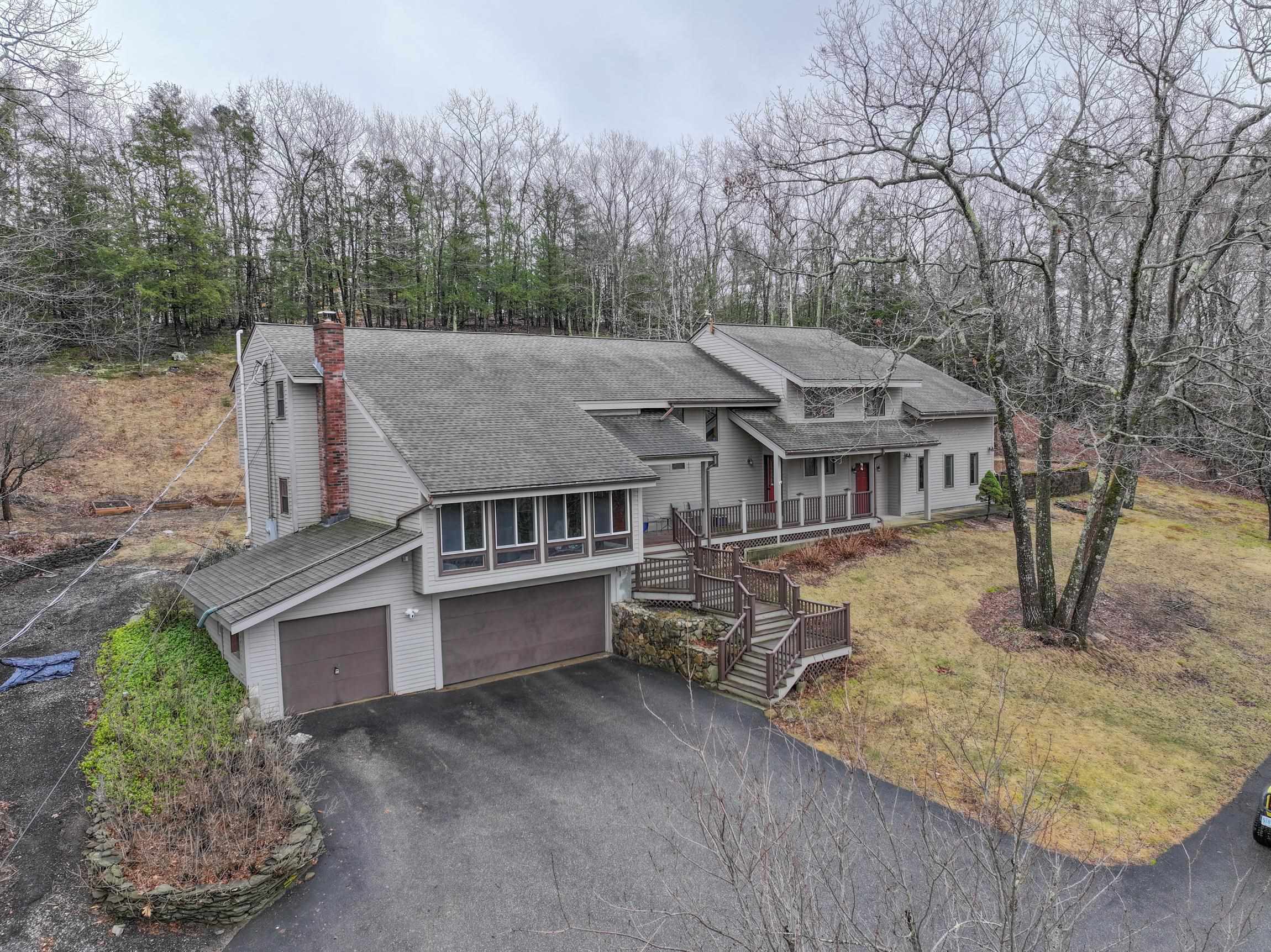MLS 5033466: 8 Hillside Road, Kingston NH