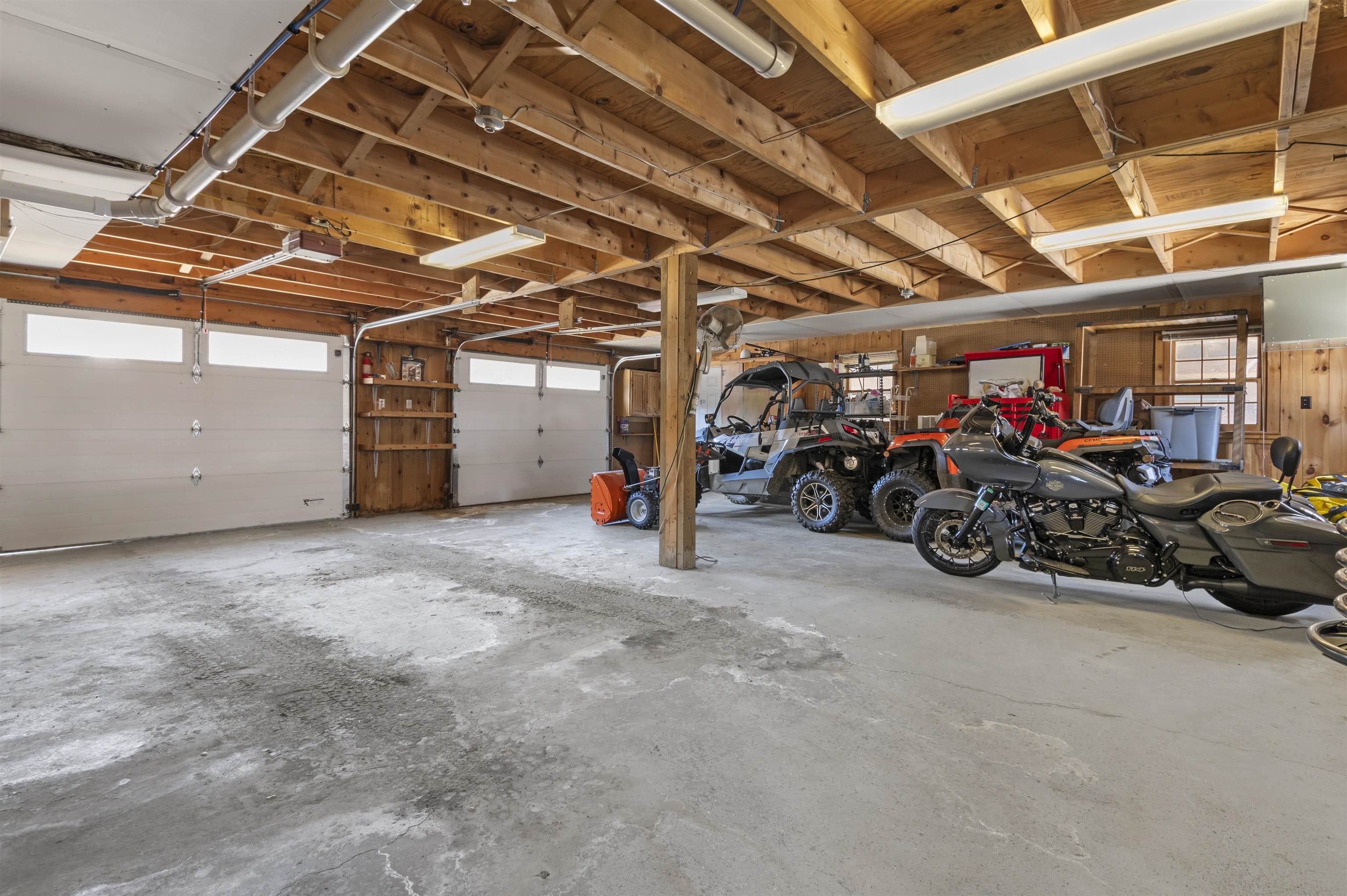 21 Bungy Rd, Colebrook, NH 03576