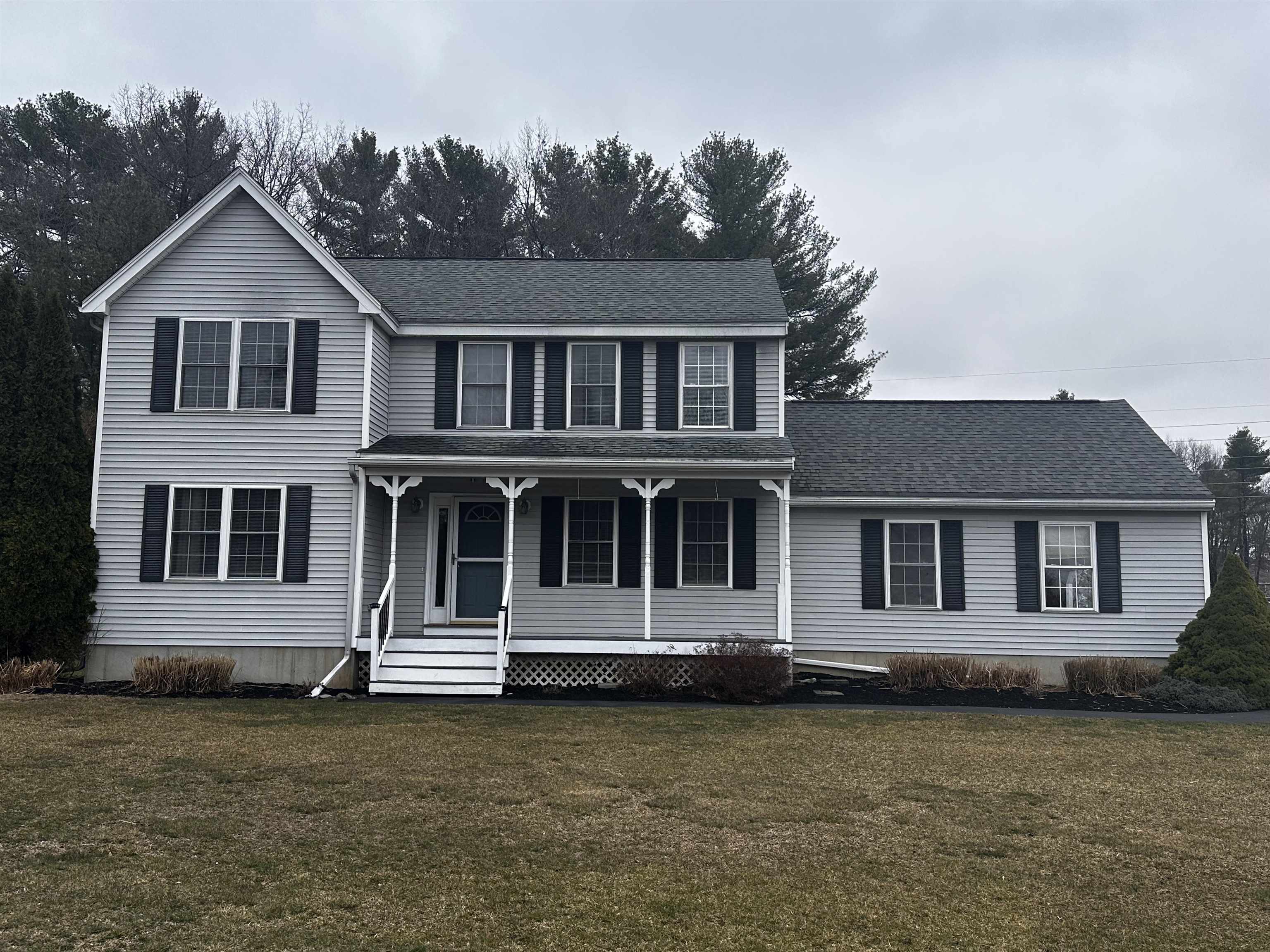 MLS 5034359: 27 Sousa Boulevard, Hudson NH