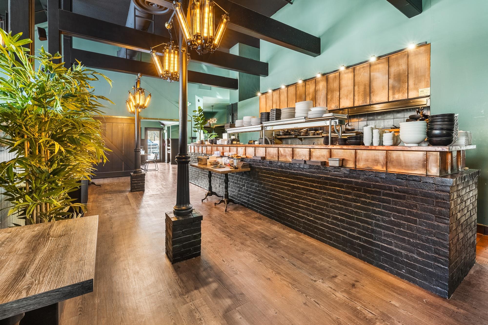 Manchester VT Commercial Property for sale $$1,150,000 $155 per sq.ft.