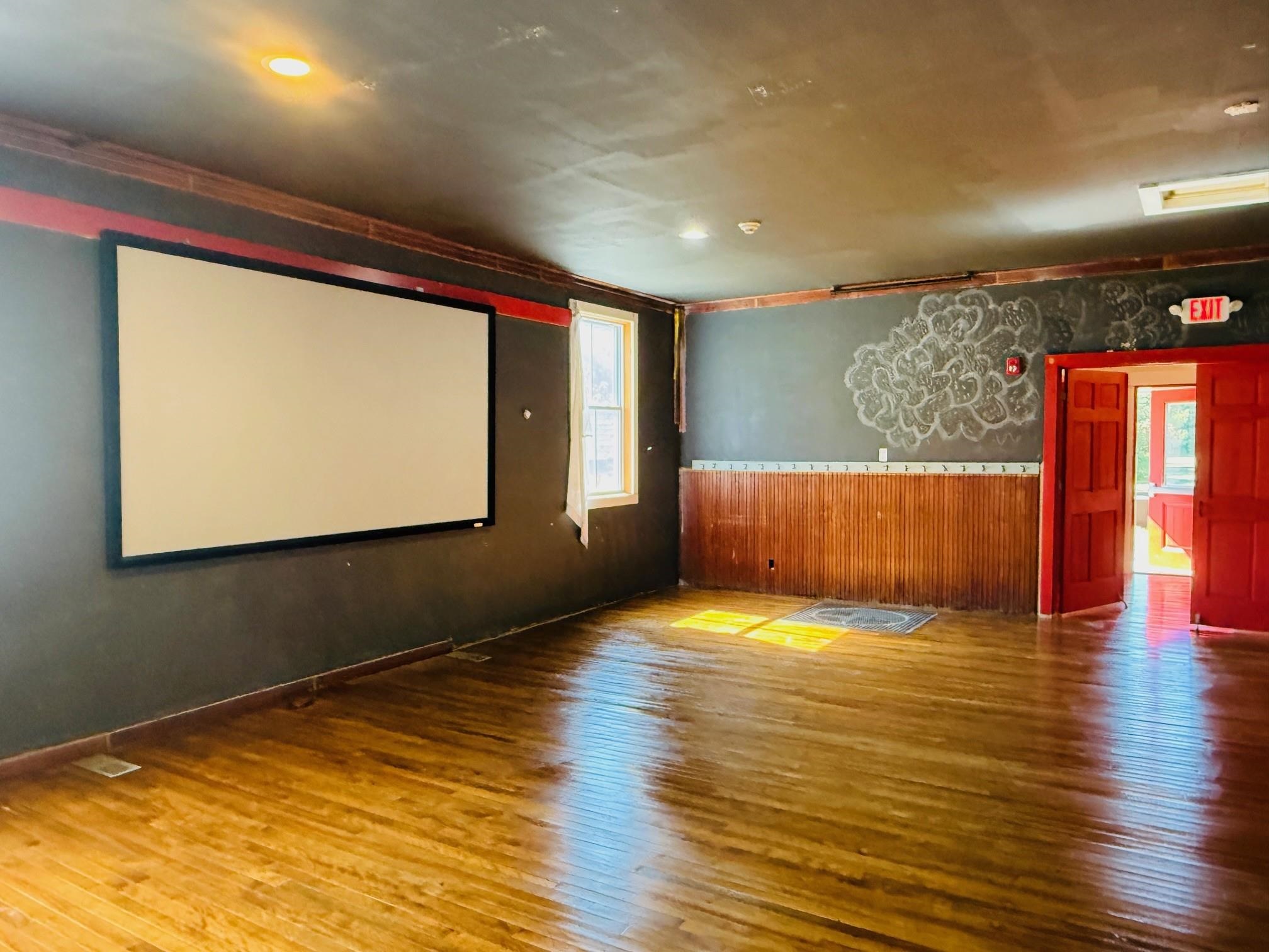 Movie screen to watch your movies