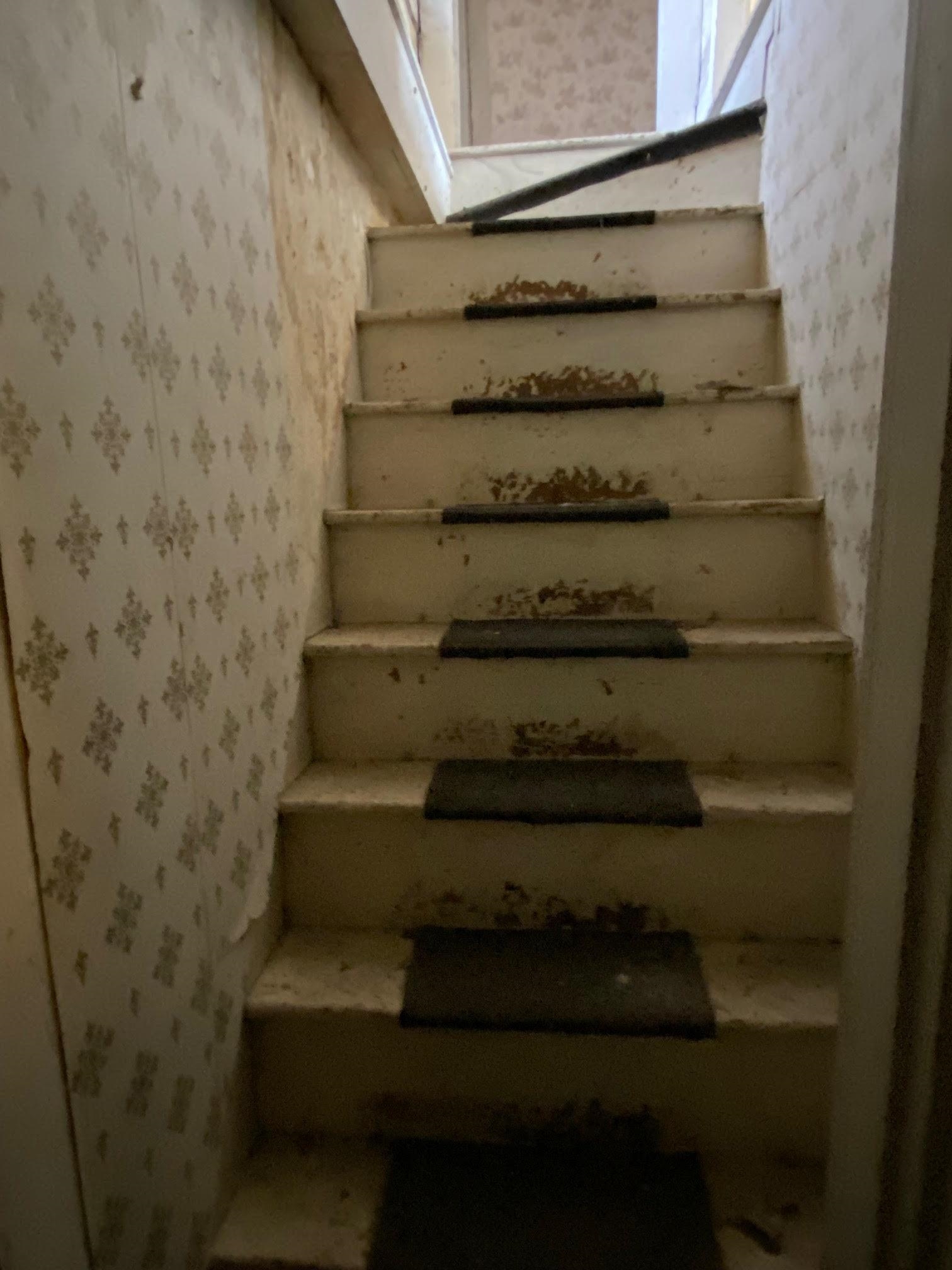 Secondary stairway to Stage drivers sleeping area