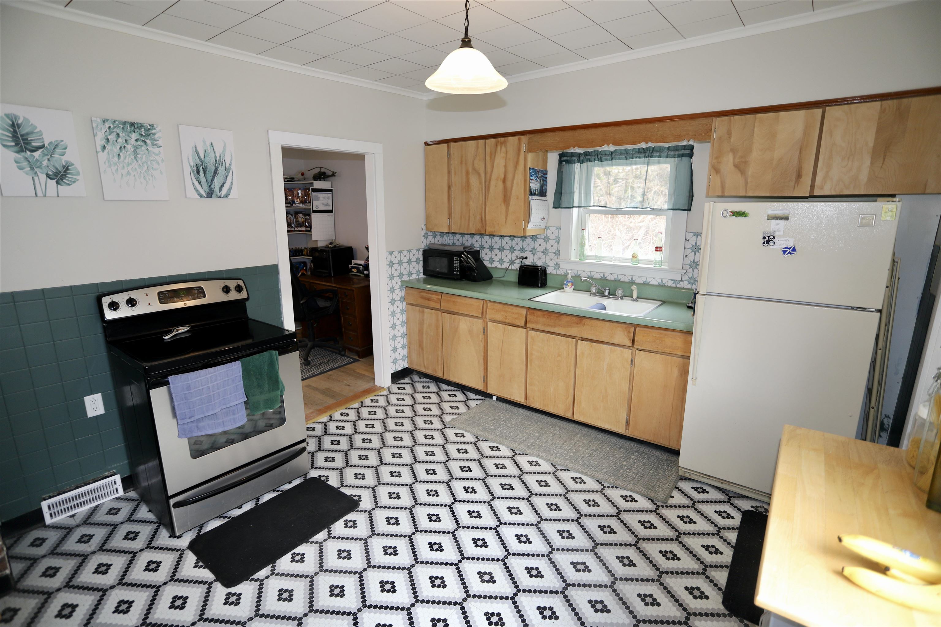 Homes for sale in Newport City, VT | 409 Glen Rd, Newport City, VT 05855 | MLS# 5035083