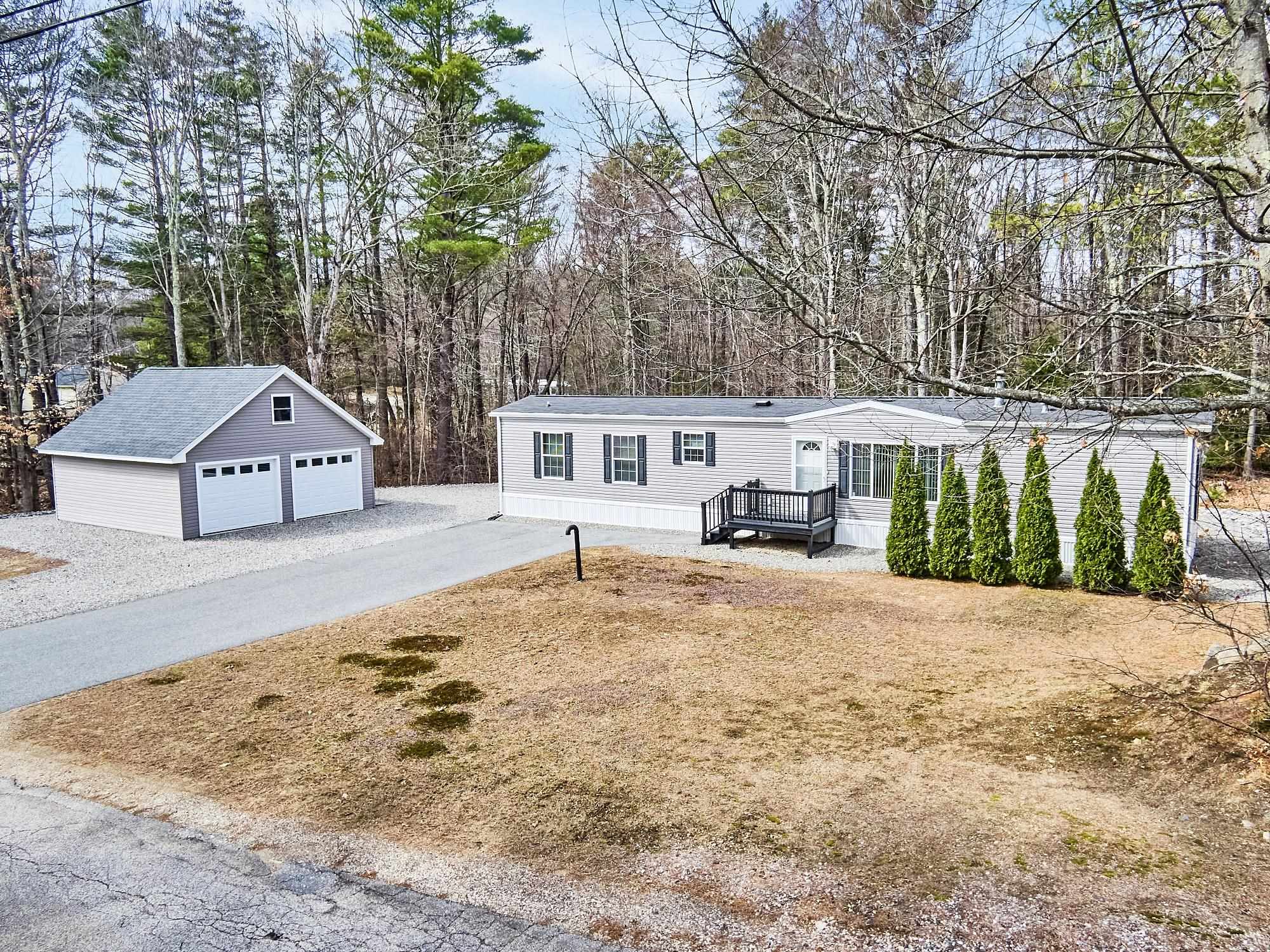 MLS 5035353: 7 Elizabeth Road, Sandown NH