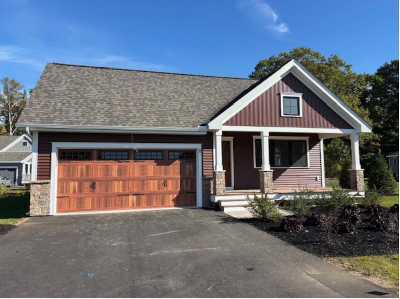 MLS 5035466: 8 Taylor Circle-Unit 12, Brentwood NH