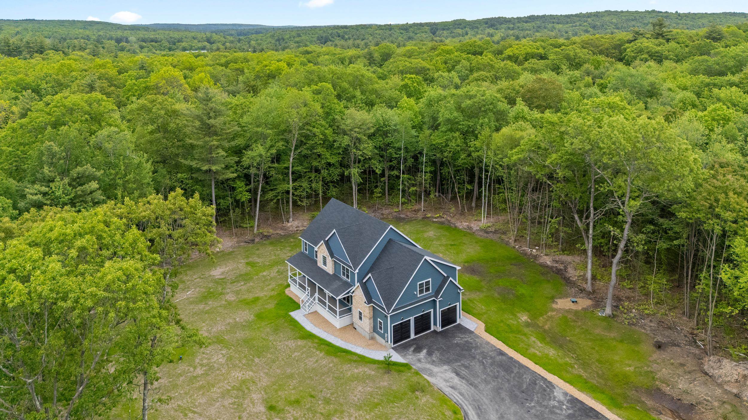 MLS 5035607: 39 Mill Road, Derry NH