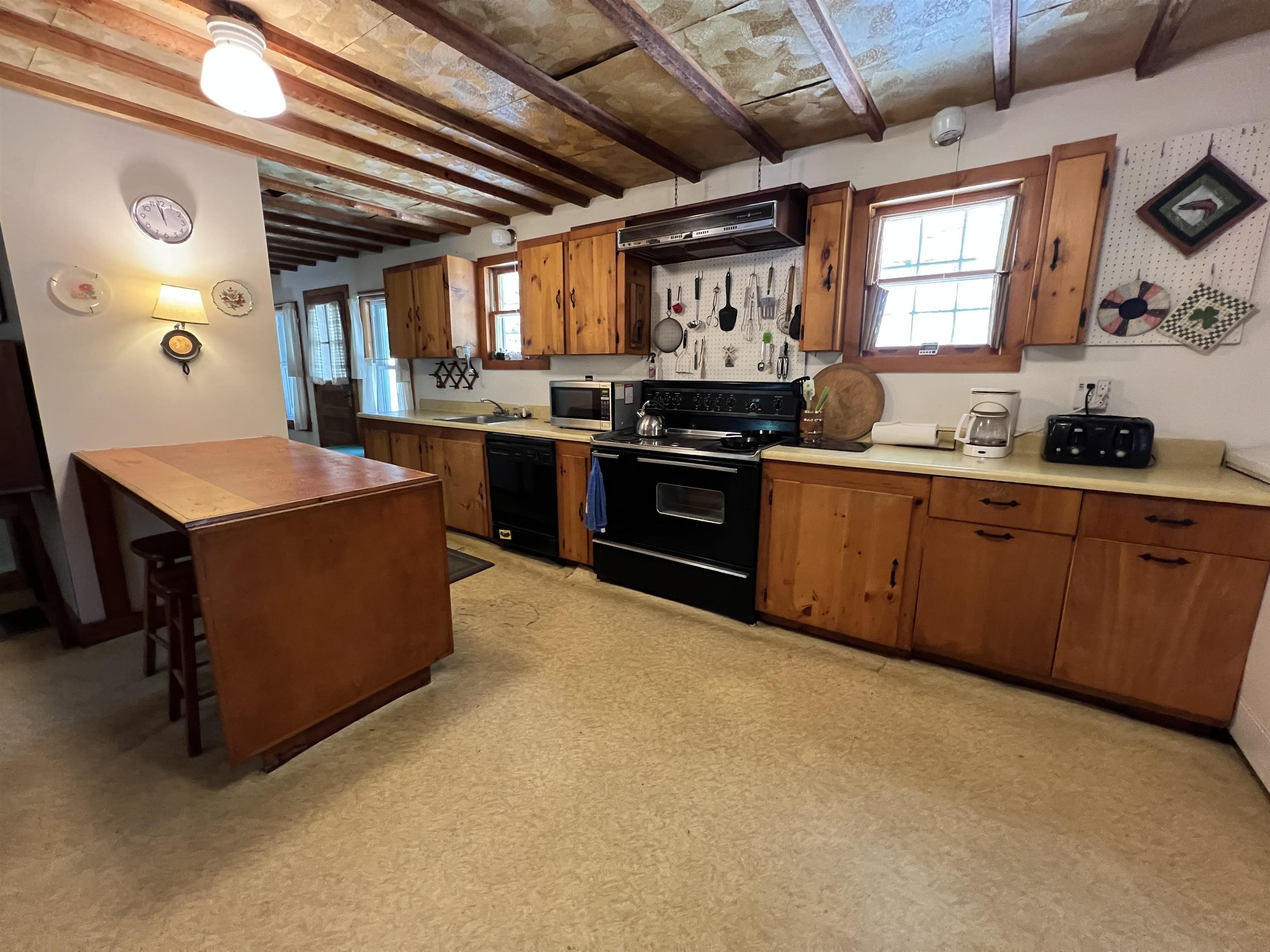 Homes for sale in Waterbury, VT | 314 Lincoln St, Waterbury, VT 05676 | MLS# 5035725