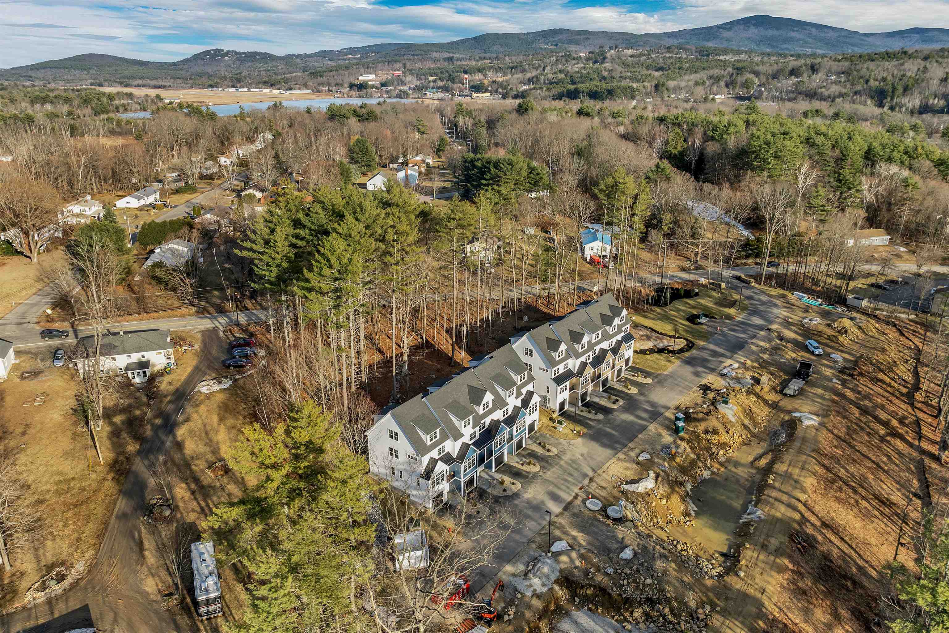 Homes for sale in Laconia, NH | 60 White Oaks Rd #19, Laconia, NH 03246 | MLS# 5036406