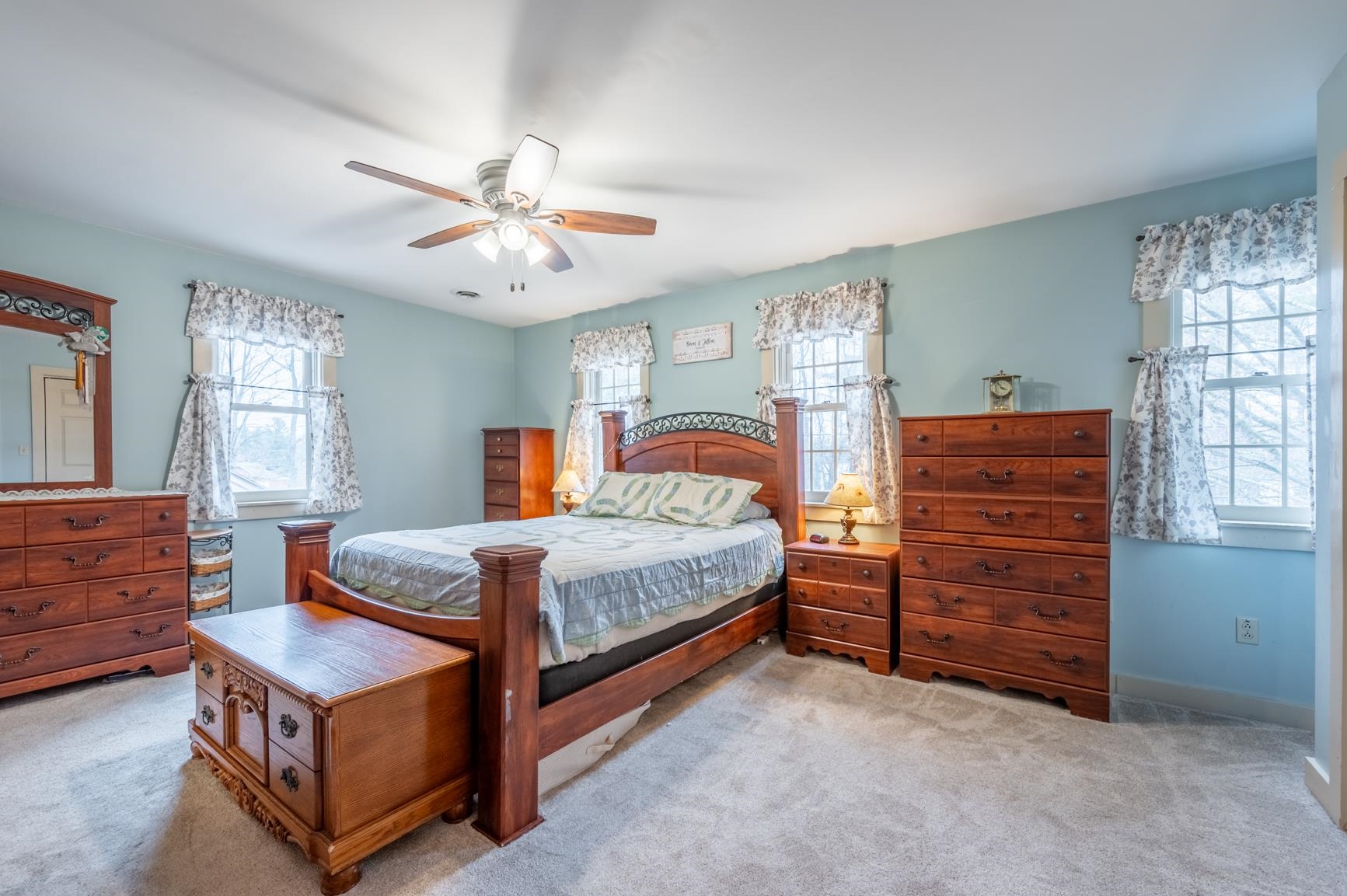 Homes for sale in New London, NH | 65 Barrett Rd, New London, NH 03257 | MLS# 5036487