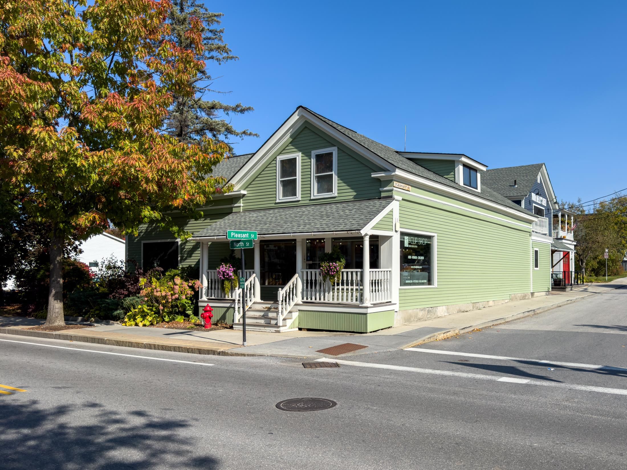 Bennington VT Commercial Property for sale $$625,000 $168 per sq.ft.