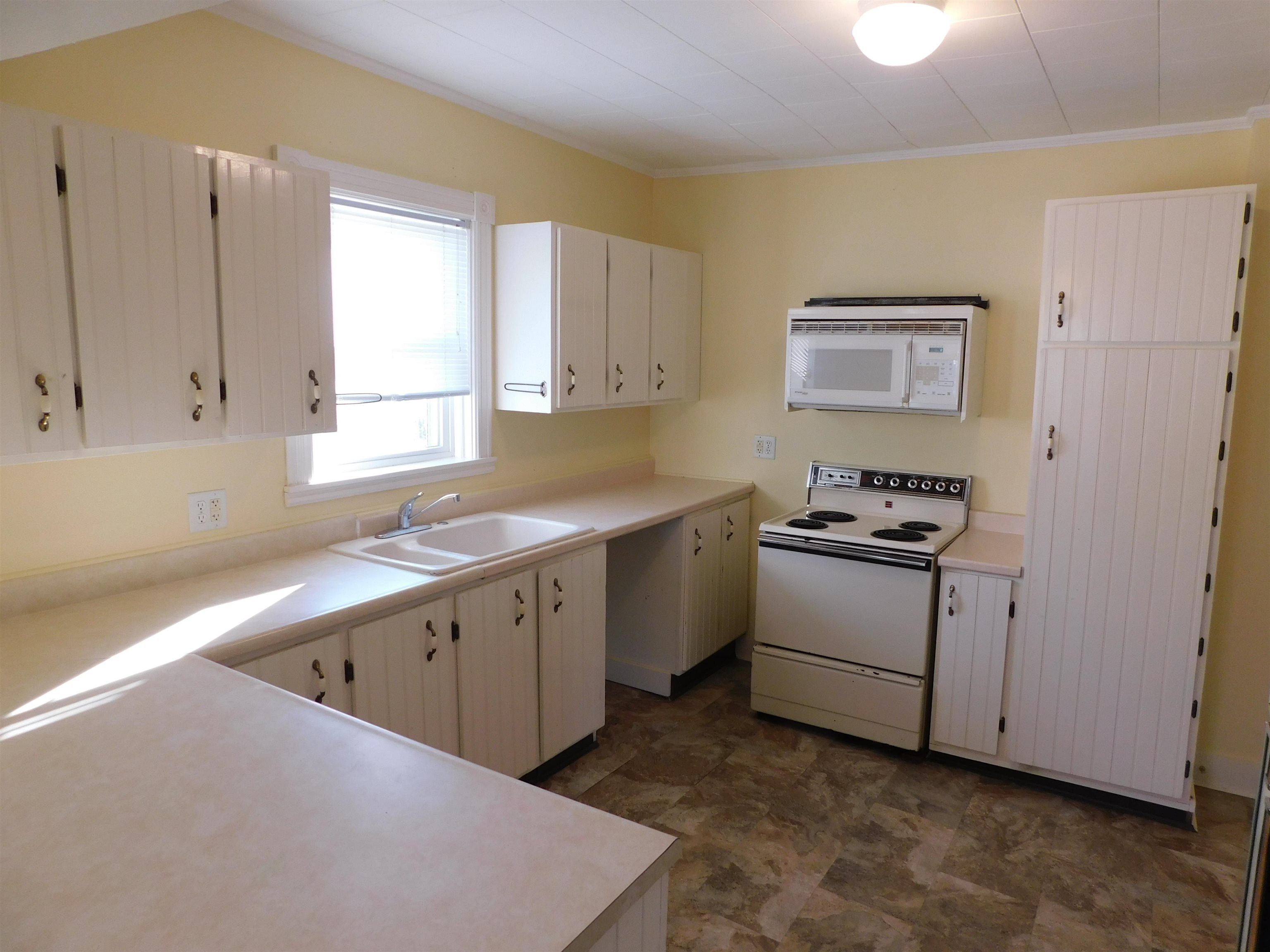 Homes for sale in Troy, VT | 364 North Pleasant St, Troy, VT 05859 | MLS# 5036953