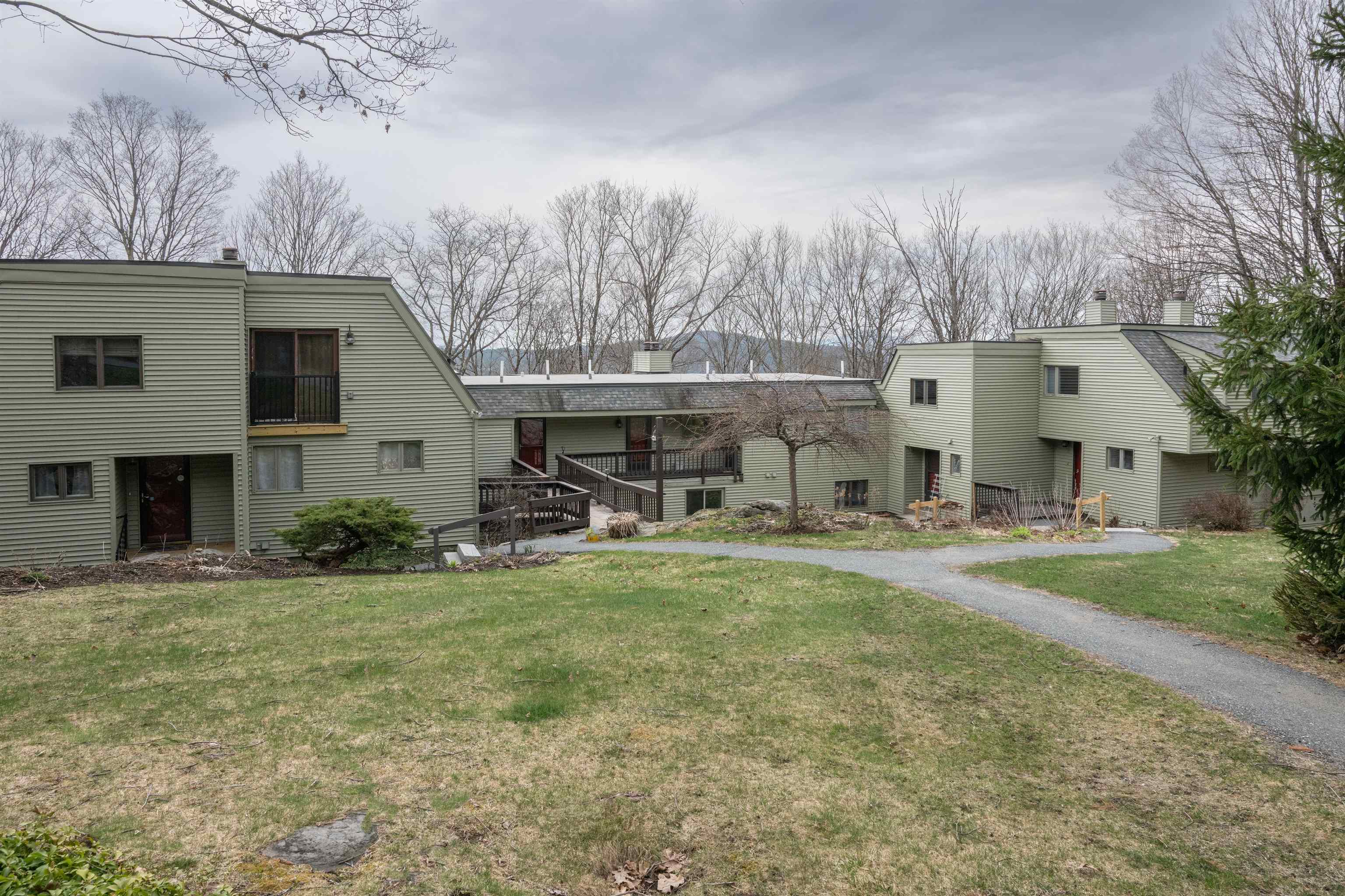 Homes for sale in Hartford, VT | 1221 Baker Turn #1D, Hartford, VT 05059 | MLS# 5037043