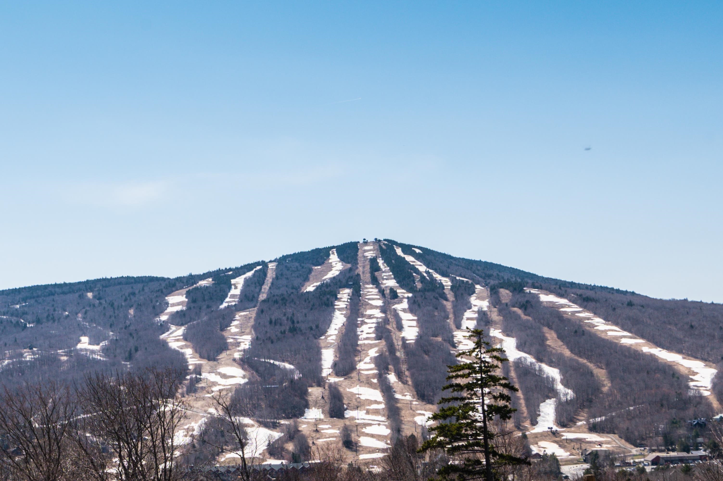 Homes for sale in Dover, VT | 70 Overlook Dr, Dover, VT 05356 | MLS# 5038225
