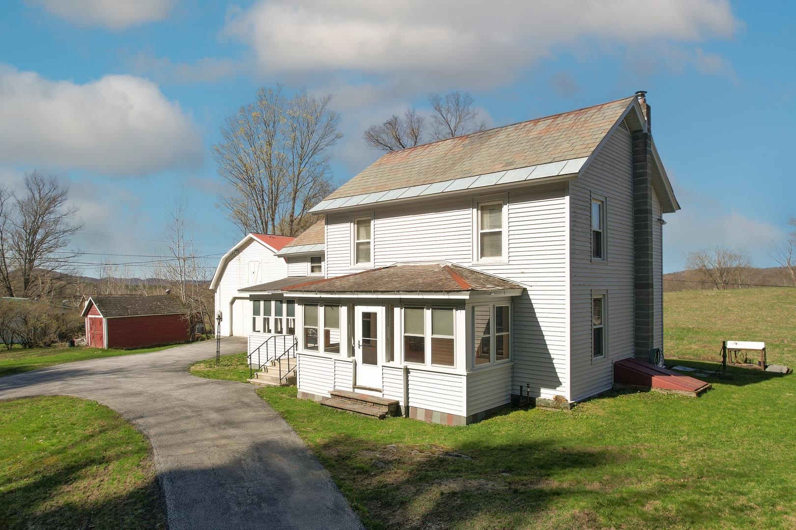 Homes for sale in Poultney, VT | 416 Upper Rd, Poultney, VT 05764 | MLS# 5038384