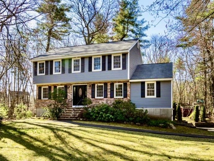 MLS 5038737: 44 Shasta Drive, Londonderry NH