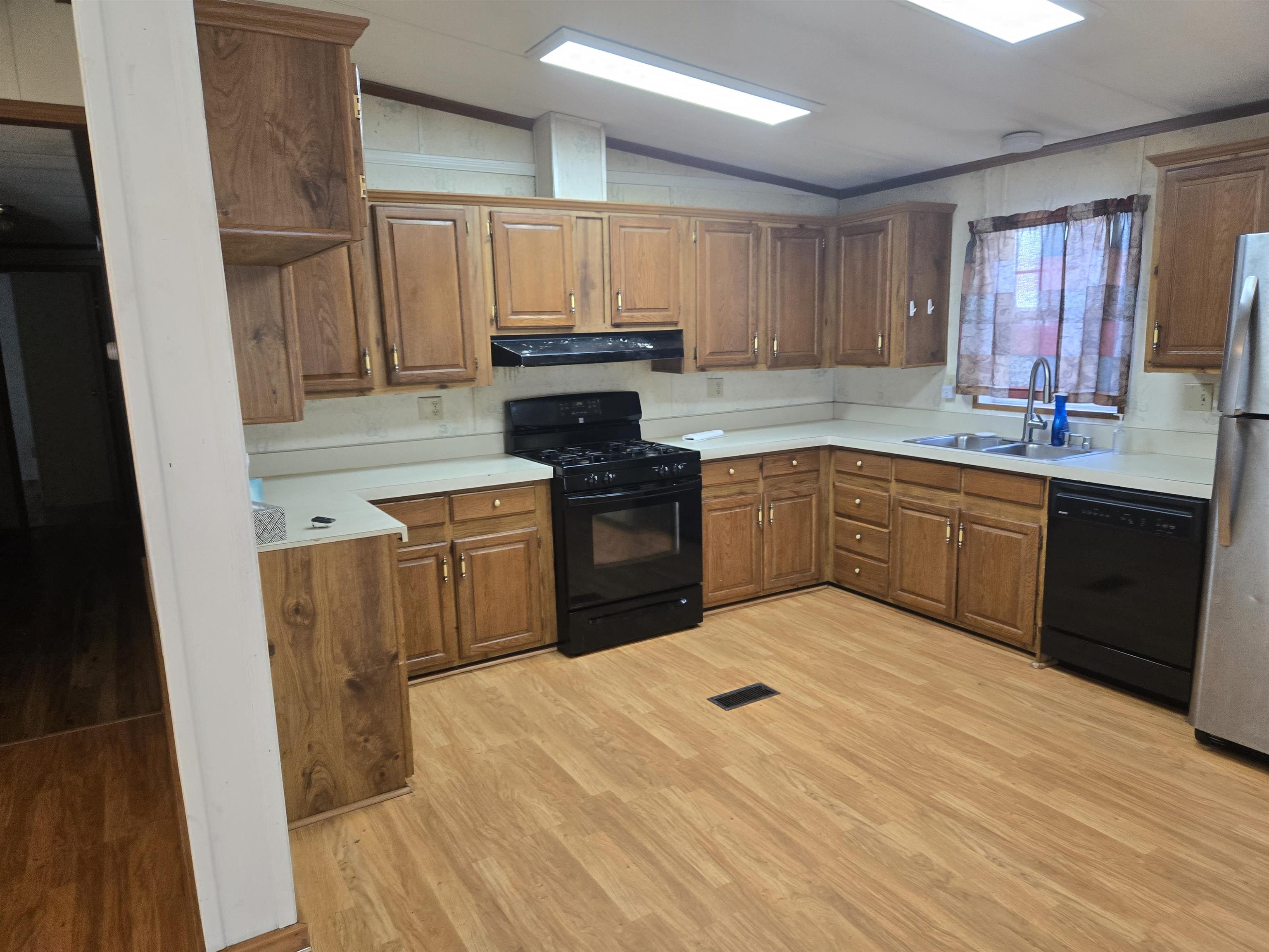 Homes for sale in Hartford, VT | 133 Willow Cir, Hartford, VT 05091 | MLS# 5039184