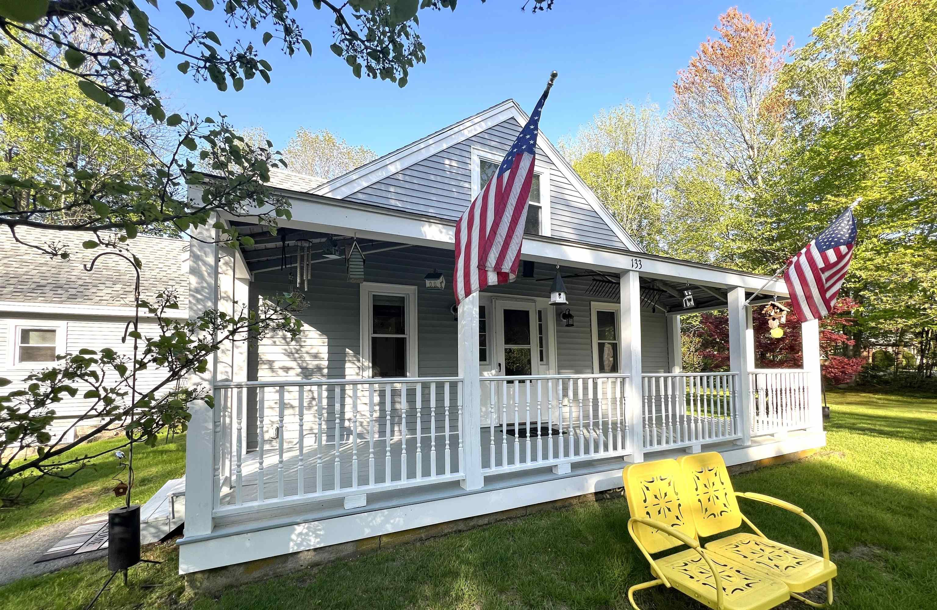 MLS 5039196: 133 Main Street, Sandown NH