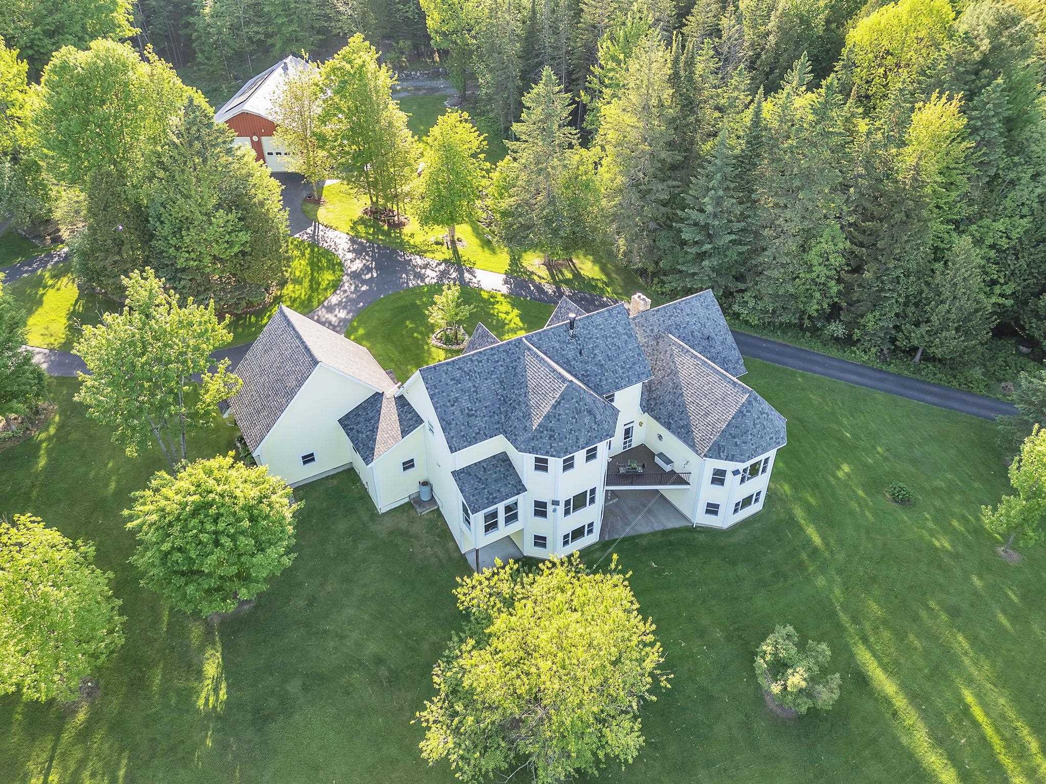 Homes for sale in Newport Town, VT | 4647 Lake Rd, Newport Town, VT 05857 | MLS# 5039430