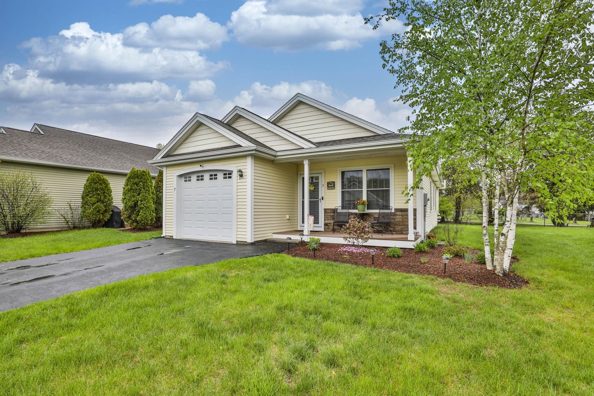 MLS 5039478: 7 Stinson Drive, Nashua NH