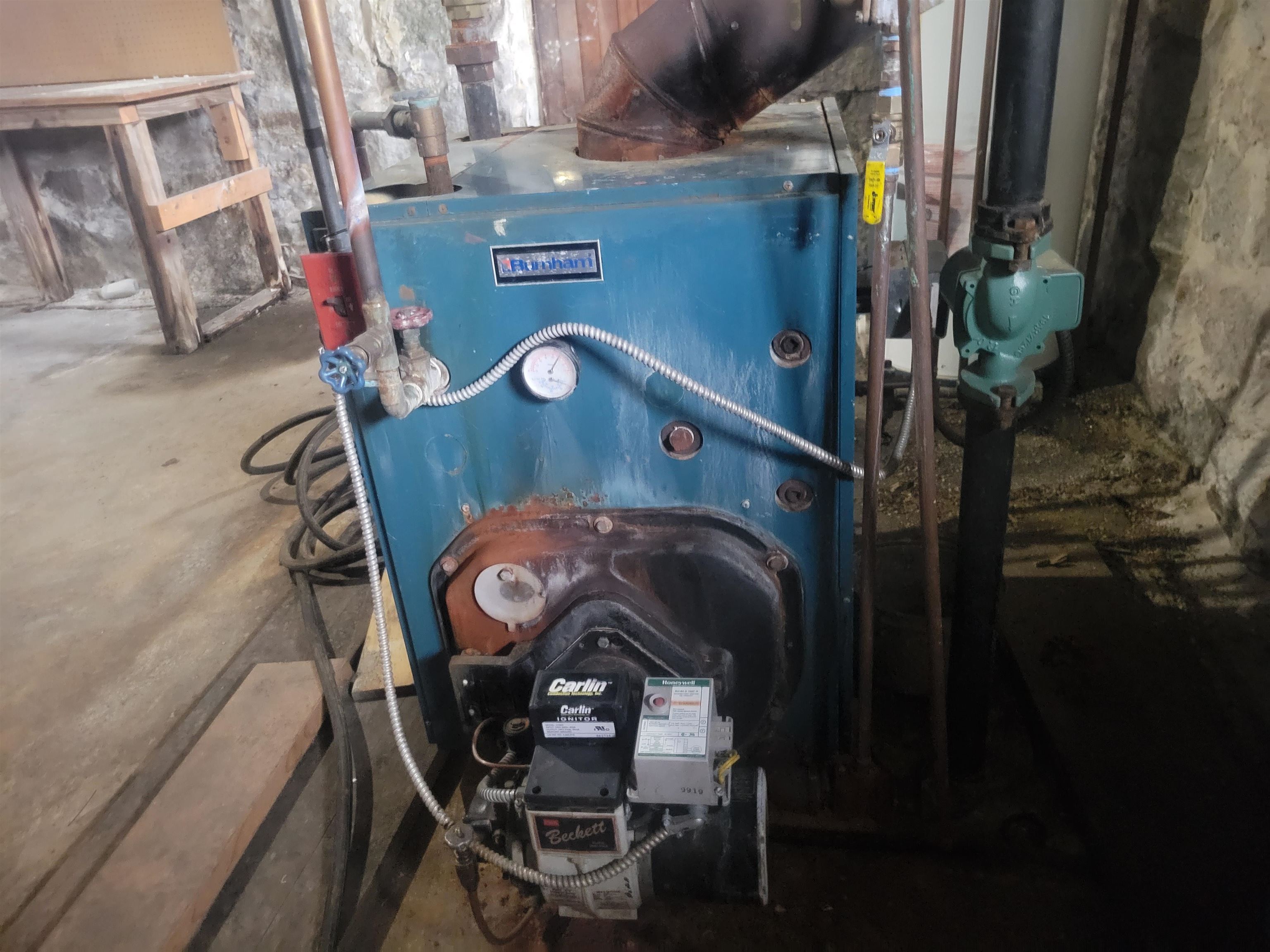 437 2nd Ave, Berlin, NH 03570