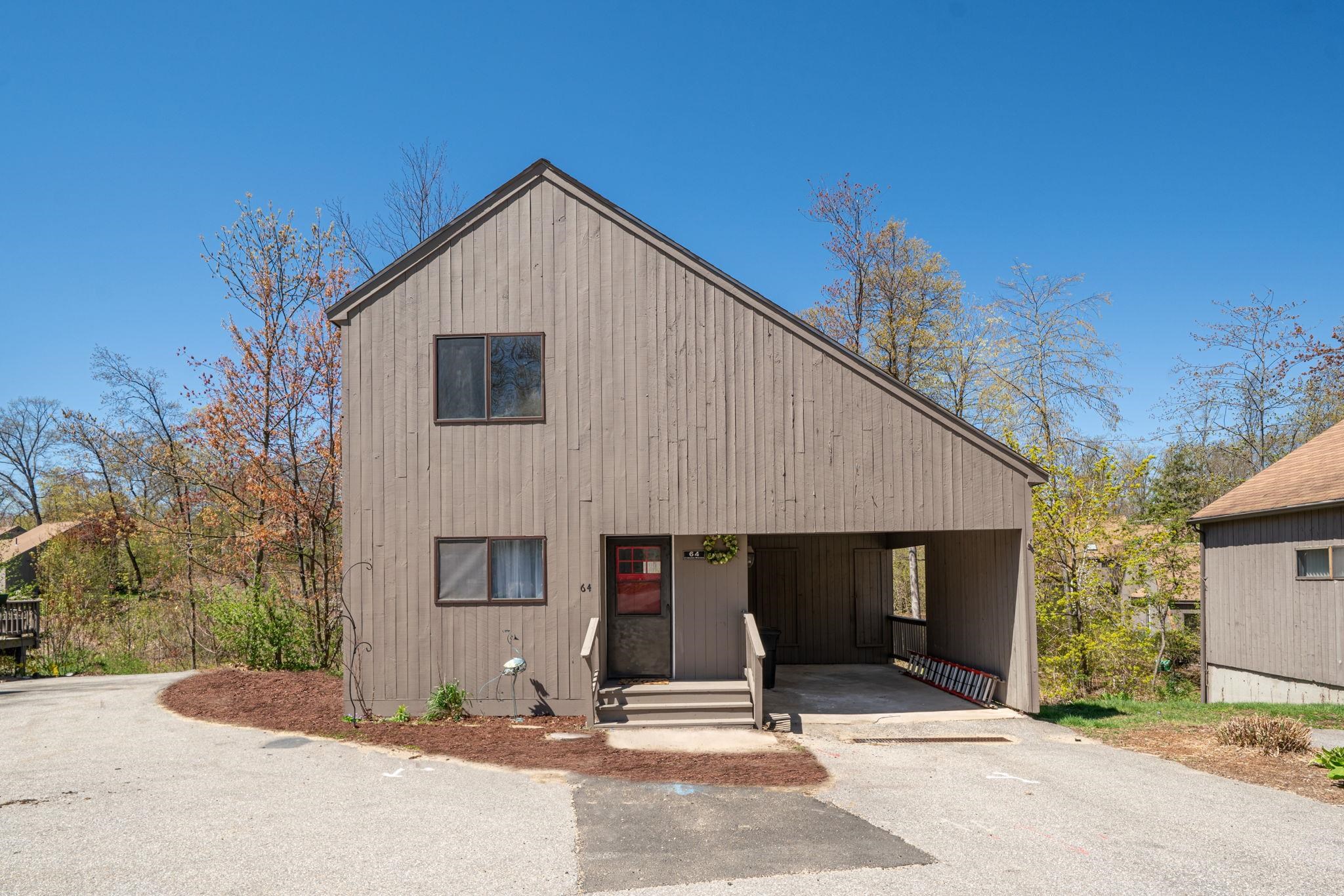 MLS 5039897: 64 Coburn Woods Avenue-Unit 64, Nashua NH