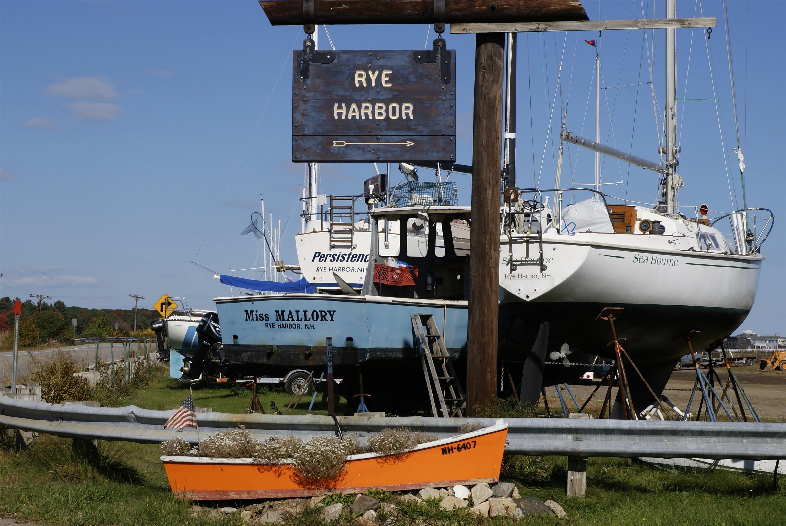 8 Fowler Dr, Rye, NH 03870