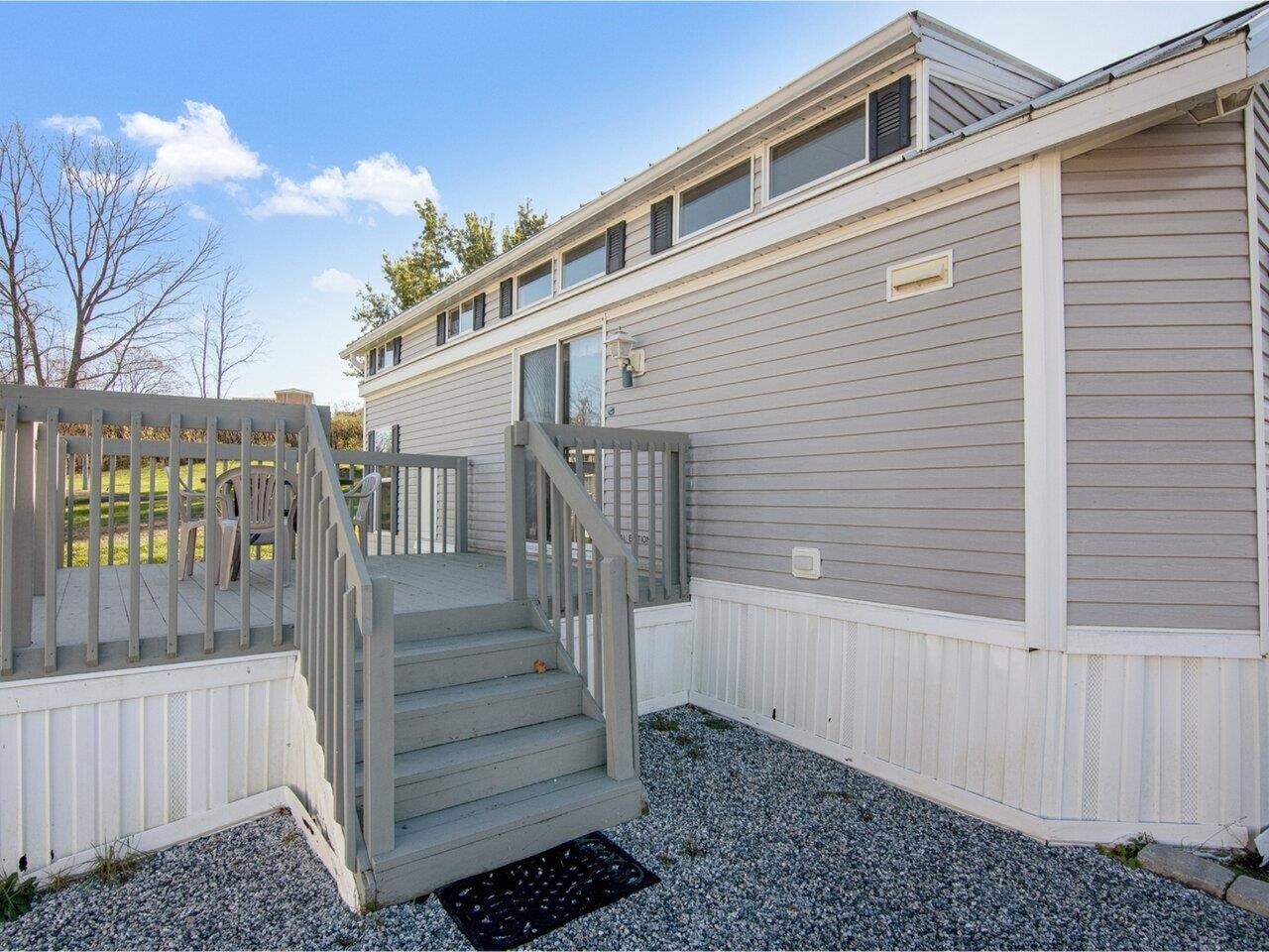 Homes for sale in South Hero, VT | 10 Salmon Ln, South Hero, VT 05486 | MLS# 5040578