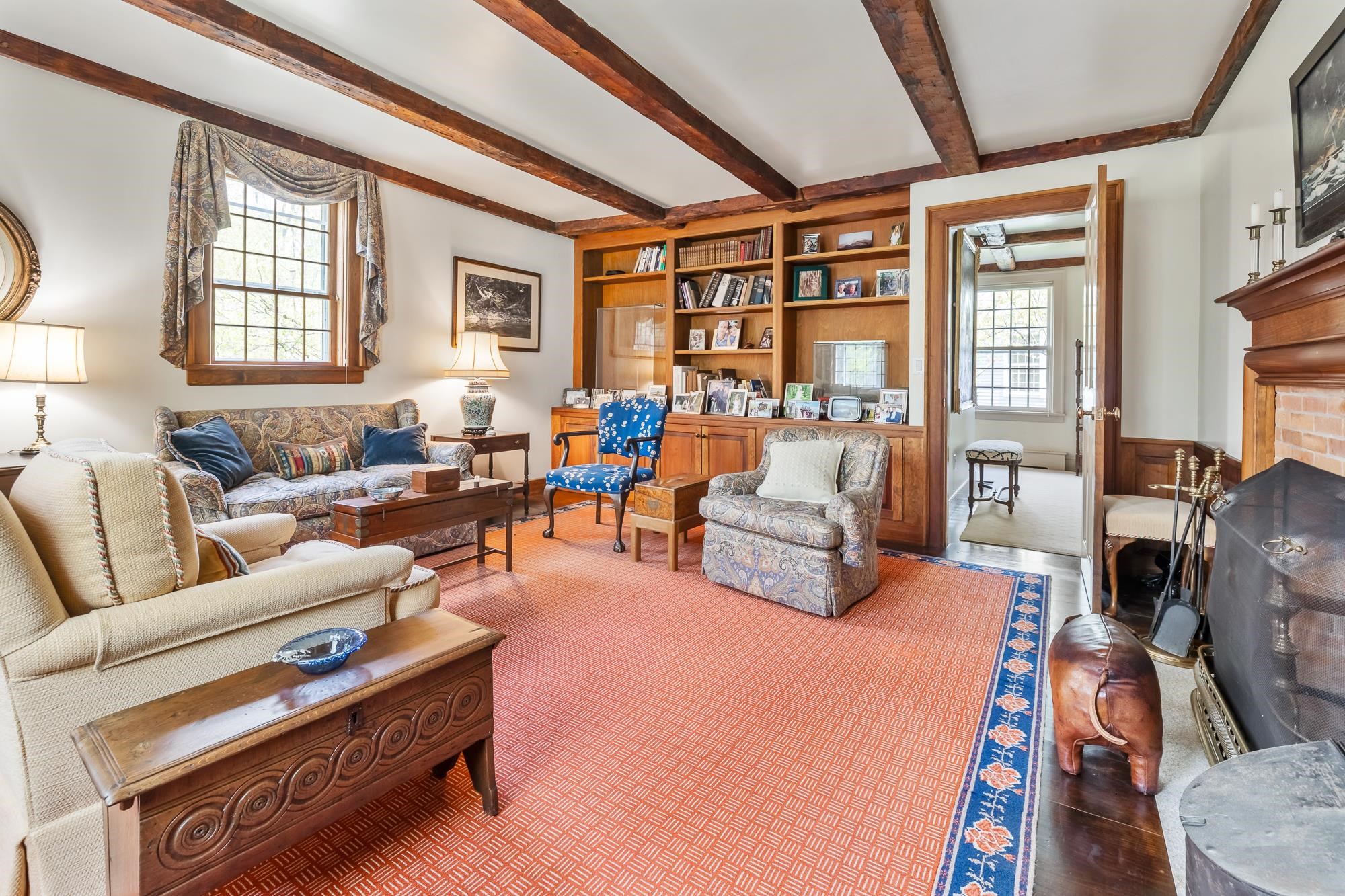 Library or office 23214916