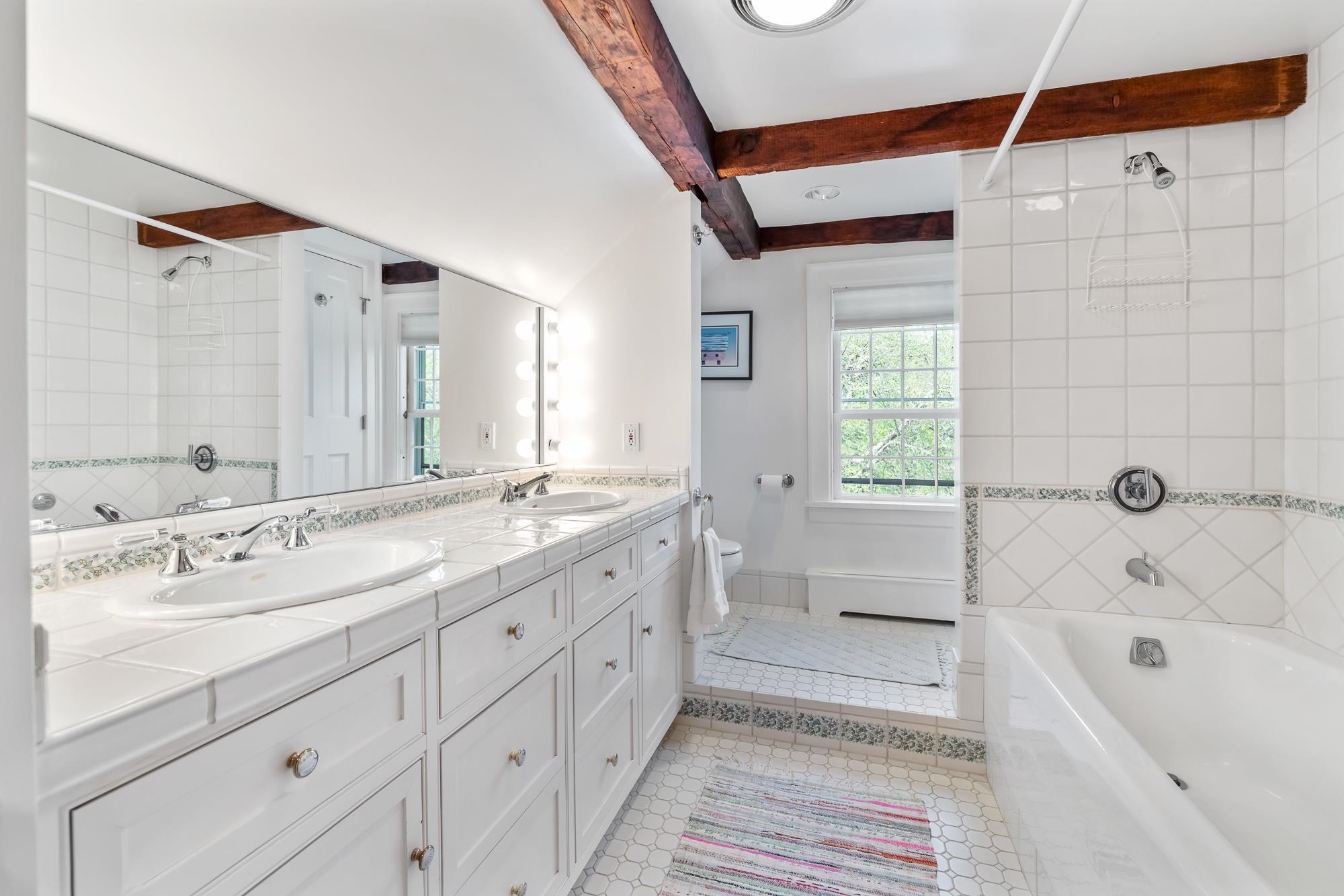 Additional second floor bathroom 23214938