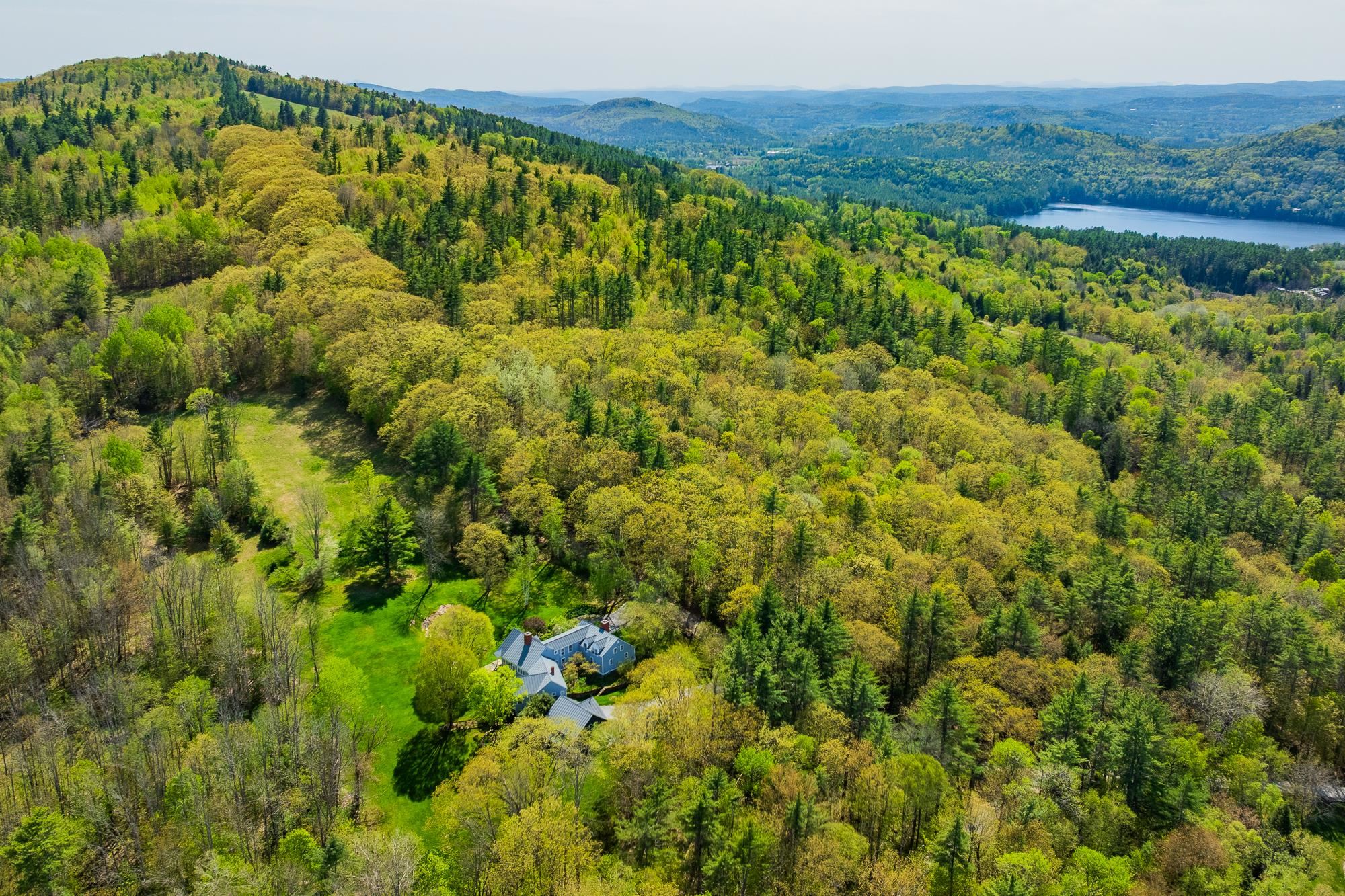 Beautifully sited in Lyme 23214955