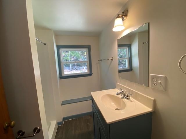 Bath with shower 23156242