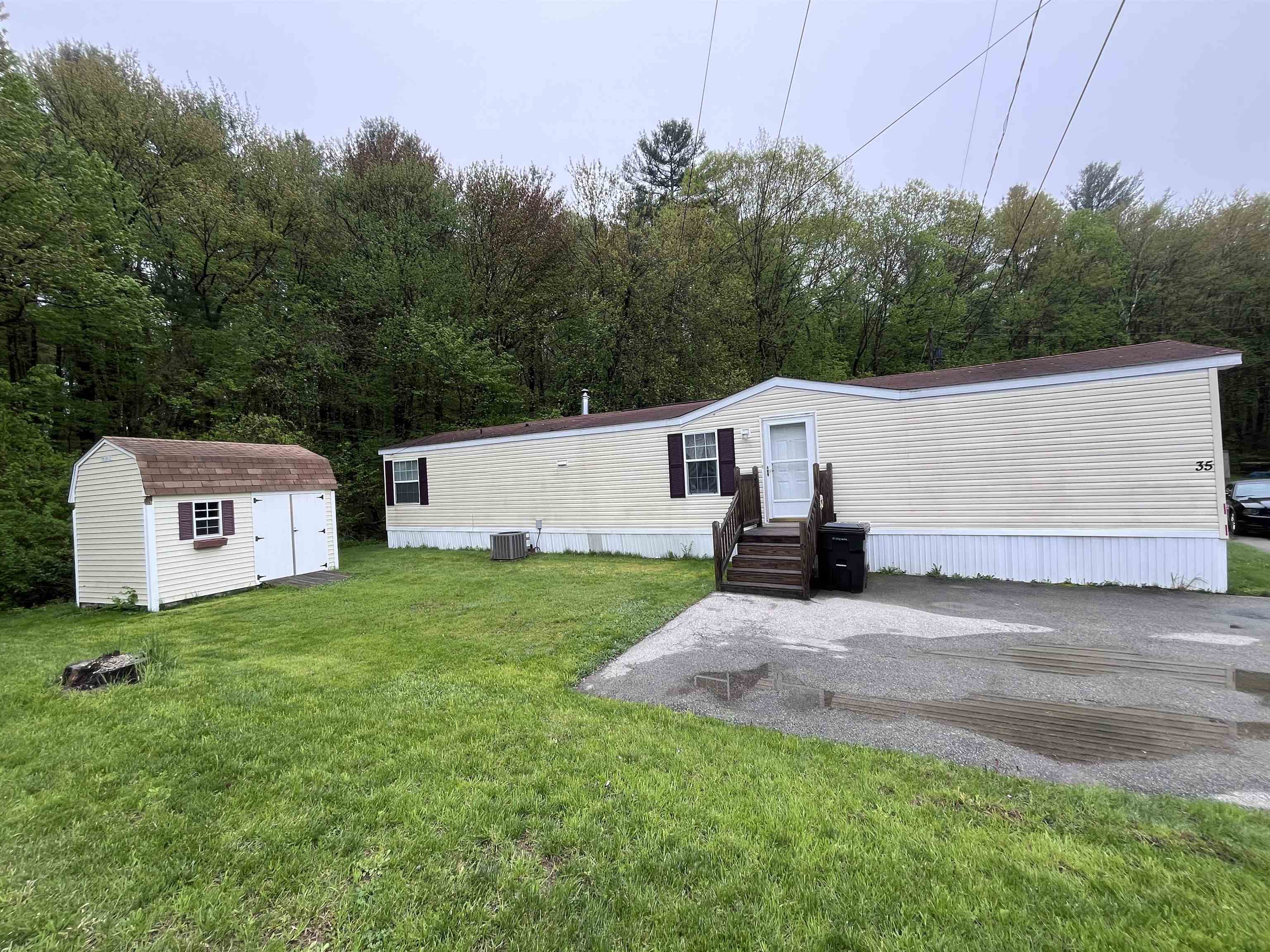 MLS 5041585: 35 Mobile Drive, Hudson NH