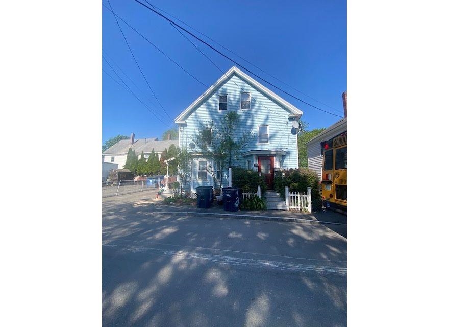 MLS 5041600: 4 Chase Street, Nashua NH