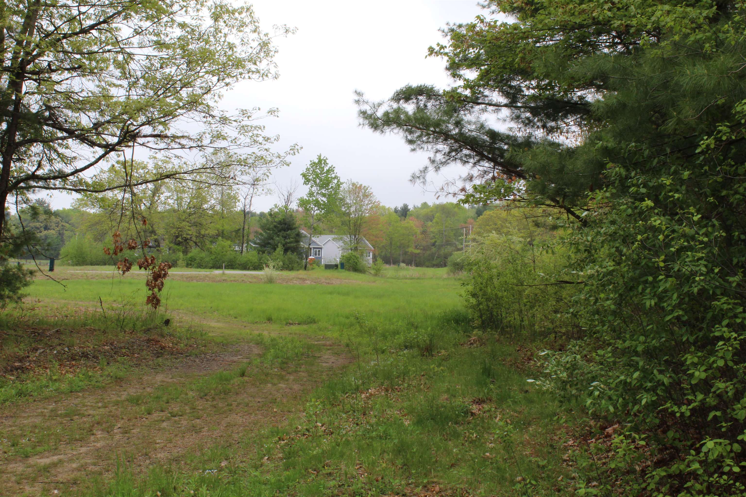 6-18 Mary Anthony Dr, Salem, NH 03044