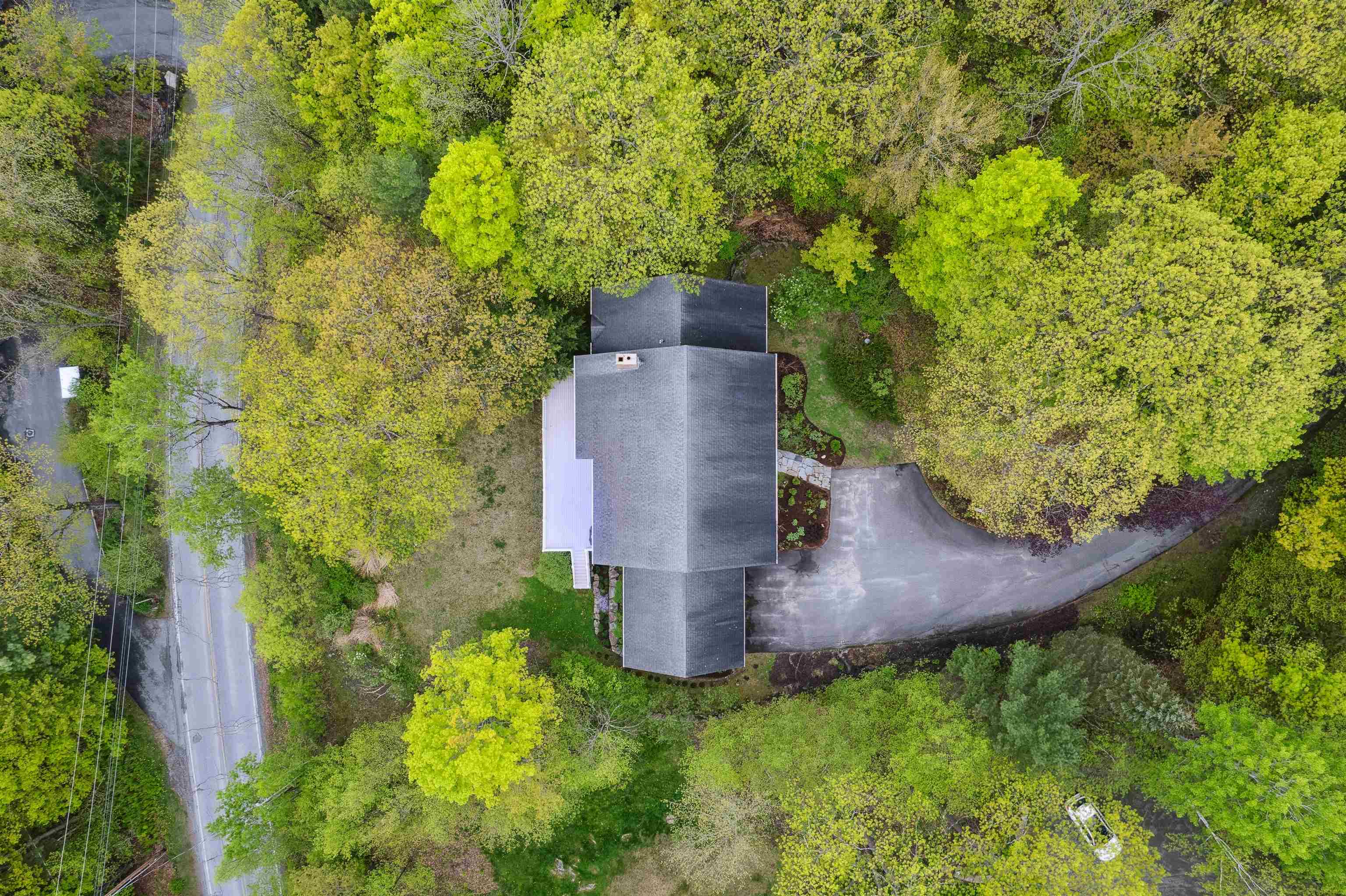 Homes for sale in Hartford, VT | 126 Primrose Ln, Hartford, VT 05059 | MLS# 5042099