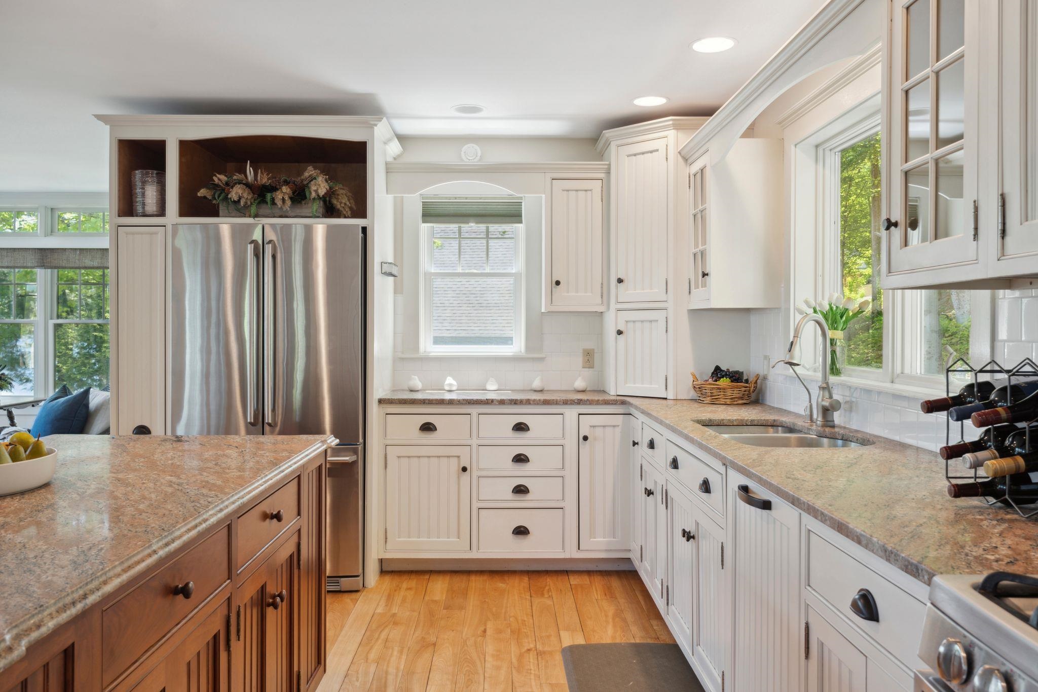 20 Edgemont Landing Rd, Newbury, NH 03255