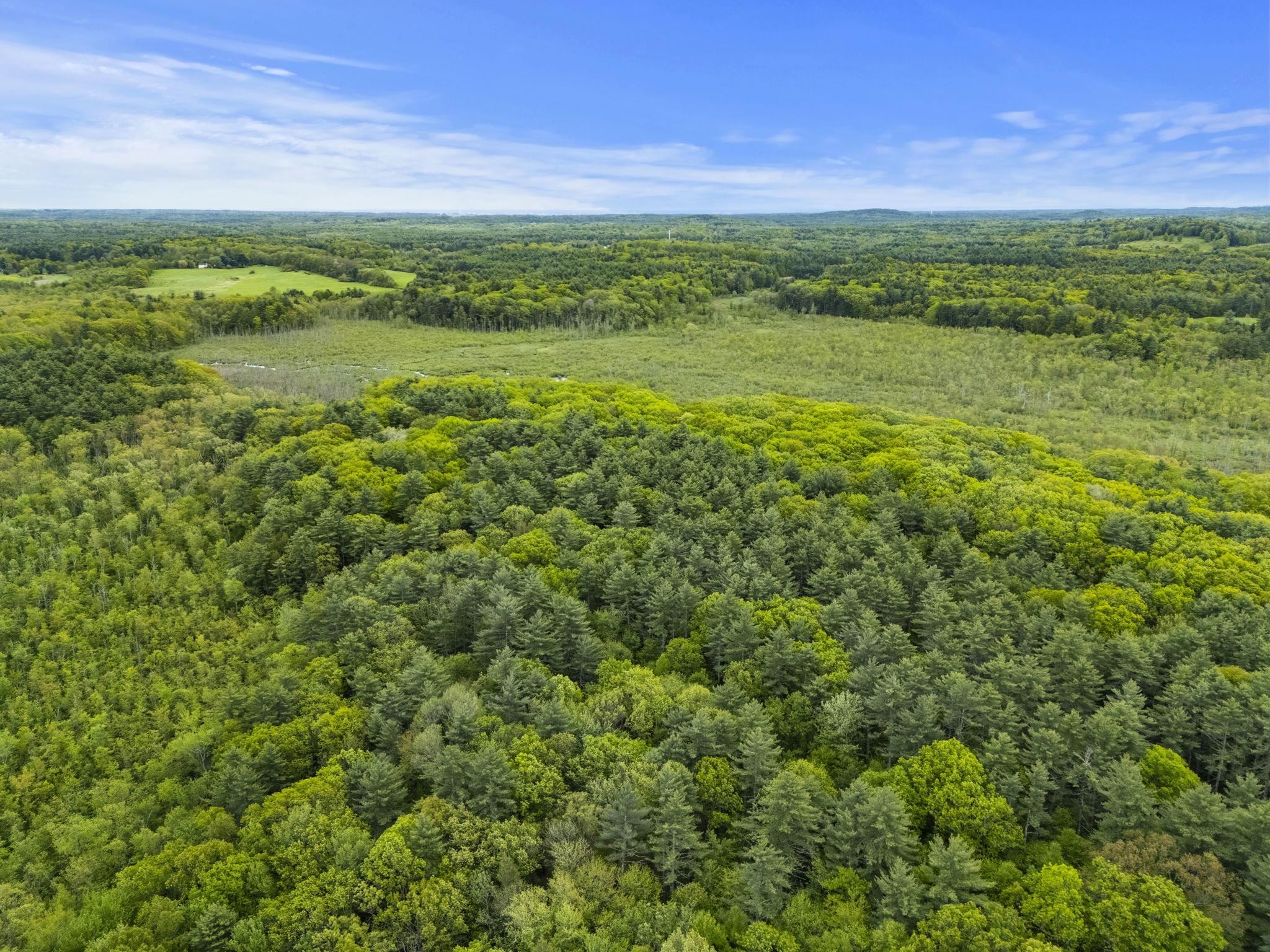 Homes for sale in Kensington, NH | 204 North Haverhill Rd, Kensington, NH 03833 | MLS# 5042479