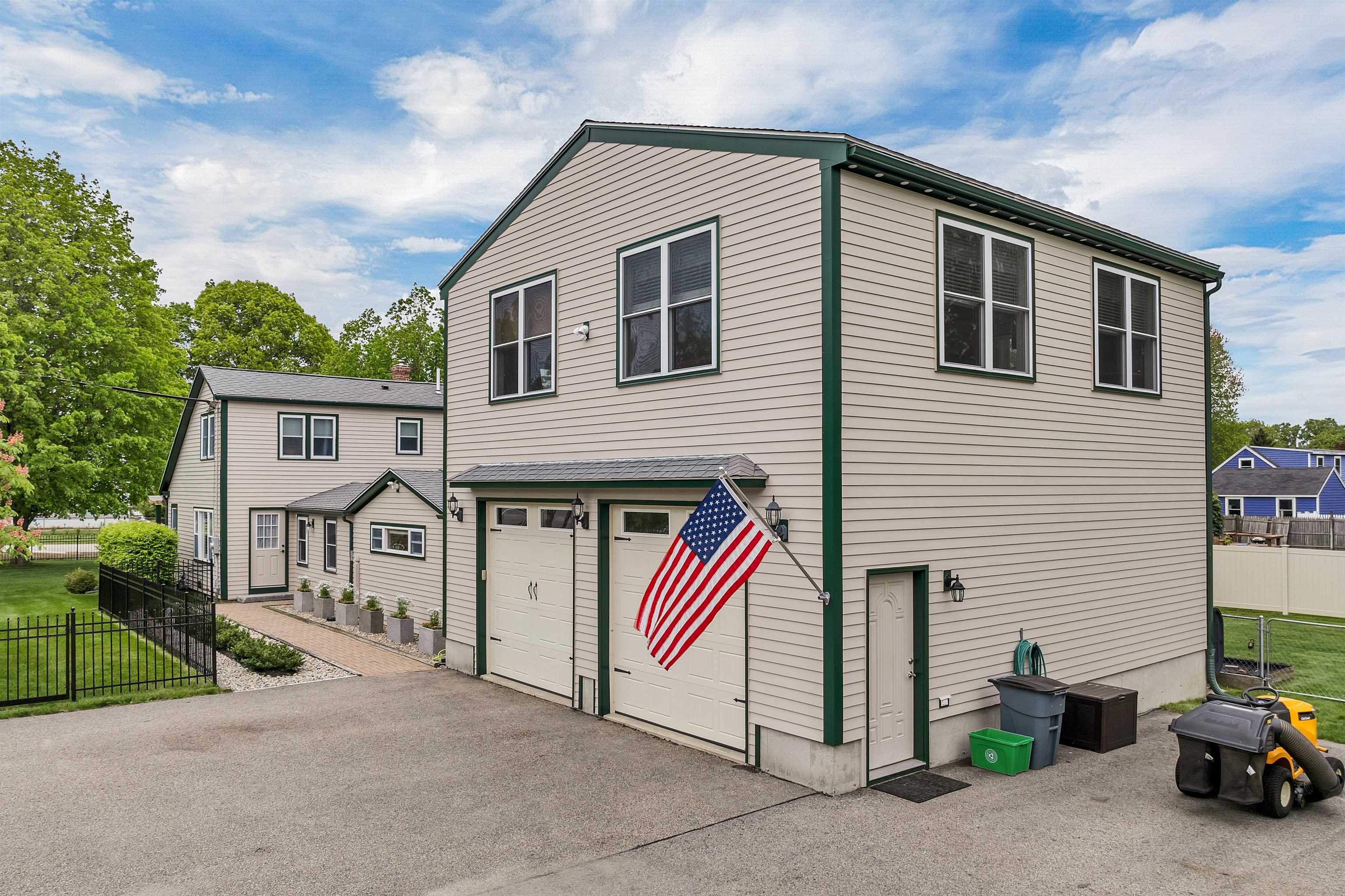 Homes for sale in Portsmouth, NH | 163 Ocean Rd, Portsmouth, NH 03801 | MLS# 5042535