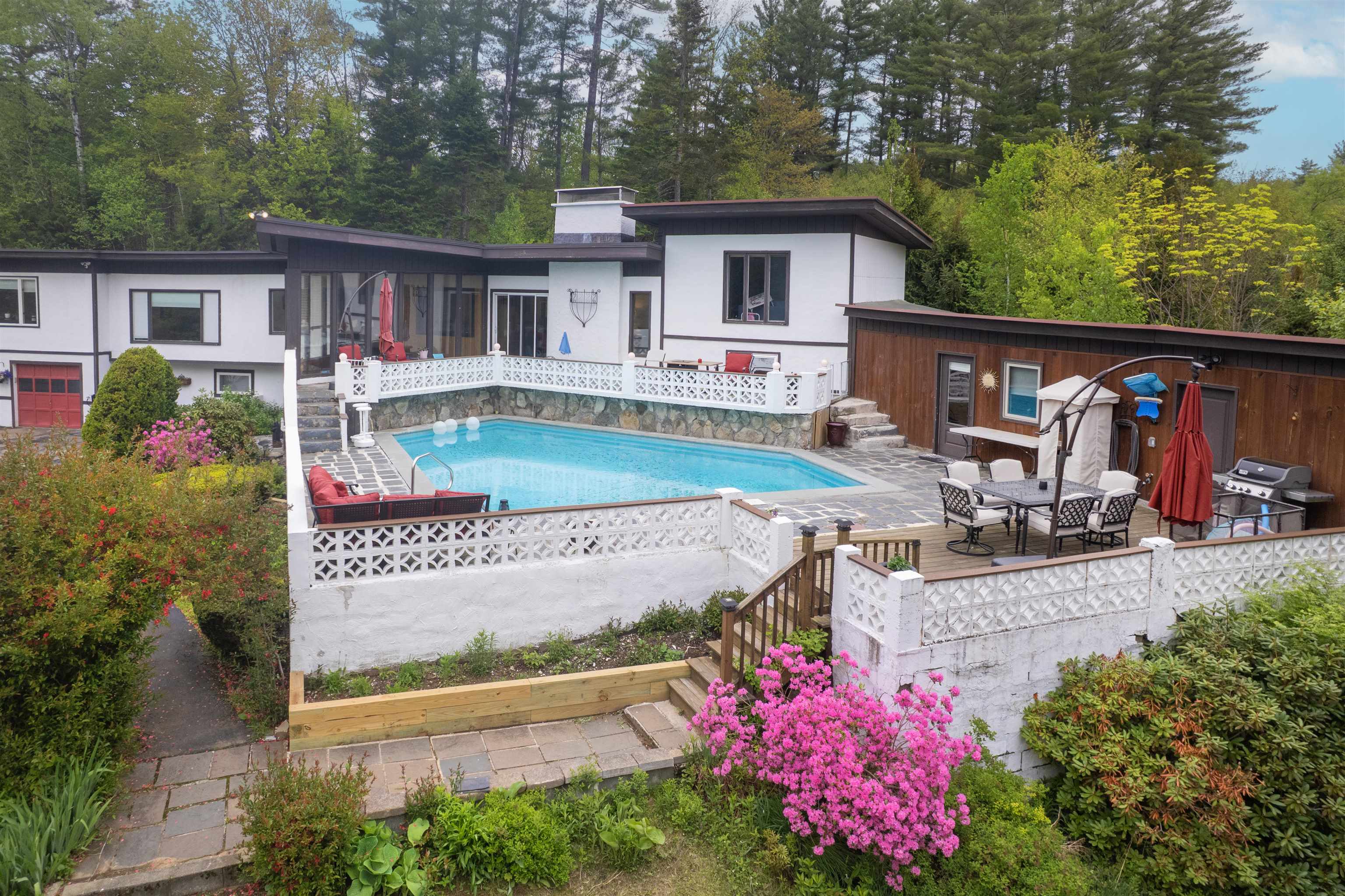 Homes for sale in Londonderry, VT | 183 Vacation Lodge Rd, Londonderry, VT 05148 | MLS# 5043258