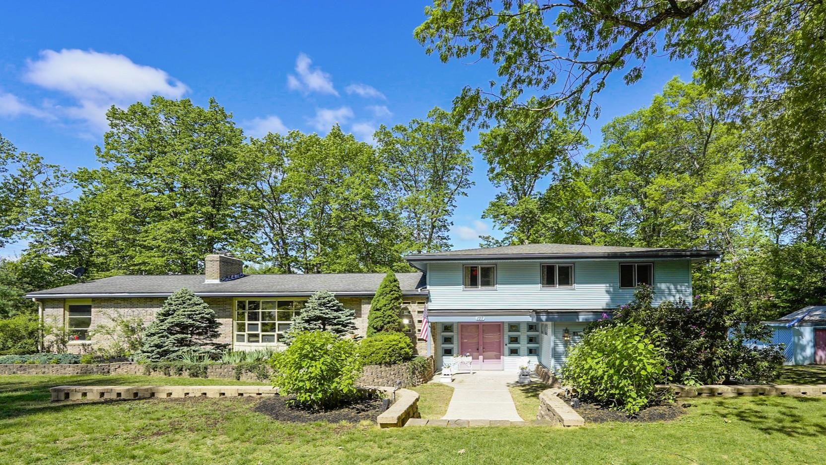 MLS 5043373: 127 Peele Road, Nashua NH