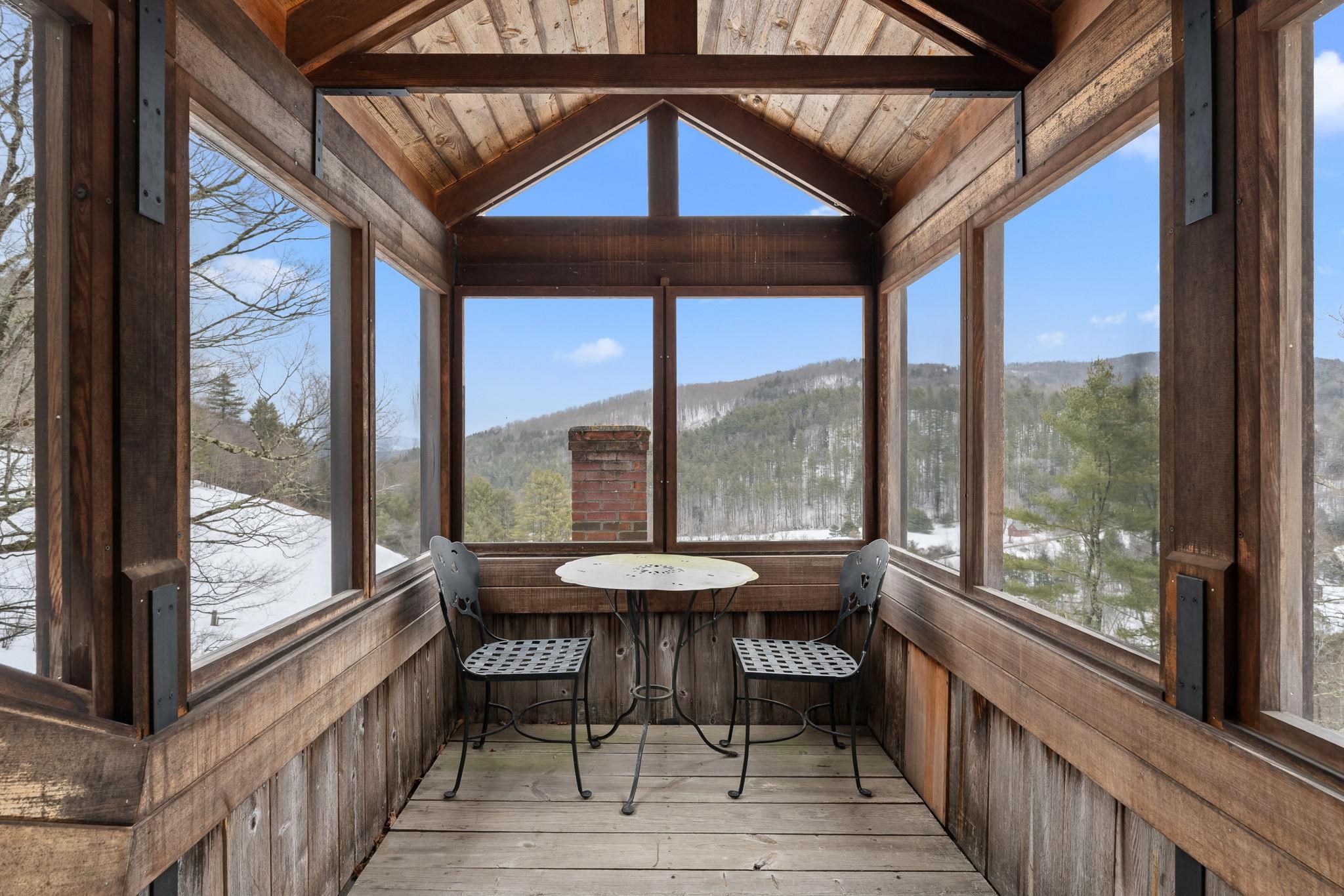 Screened Tower Room 22810393